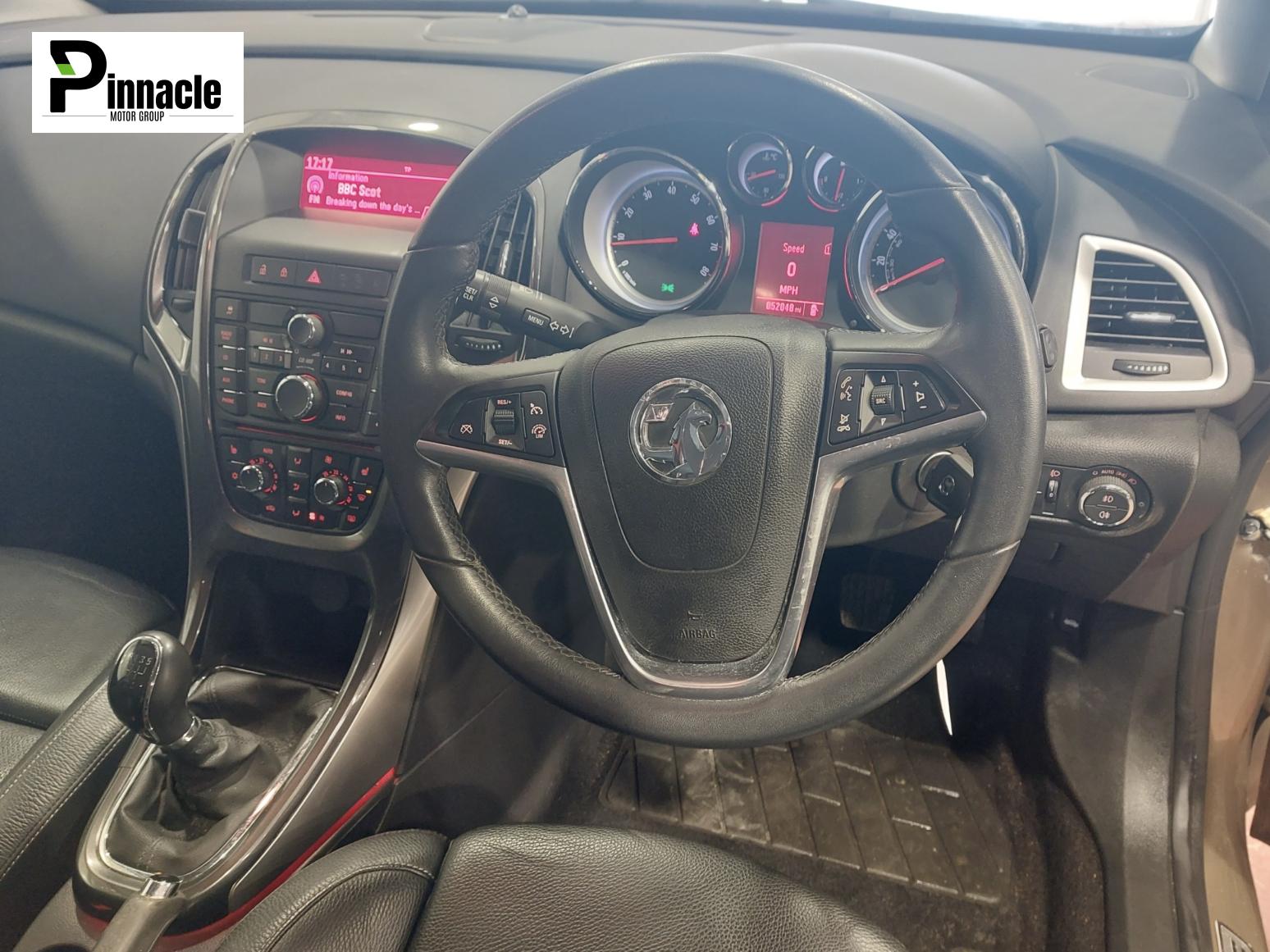 Vauxhall Astra 1.6 16V Elite Sports Tourer 5dr Petrol Manual Euro 5 (115 ps)