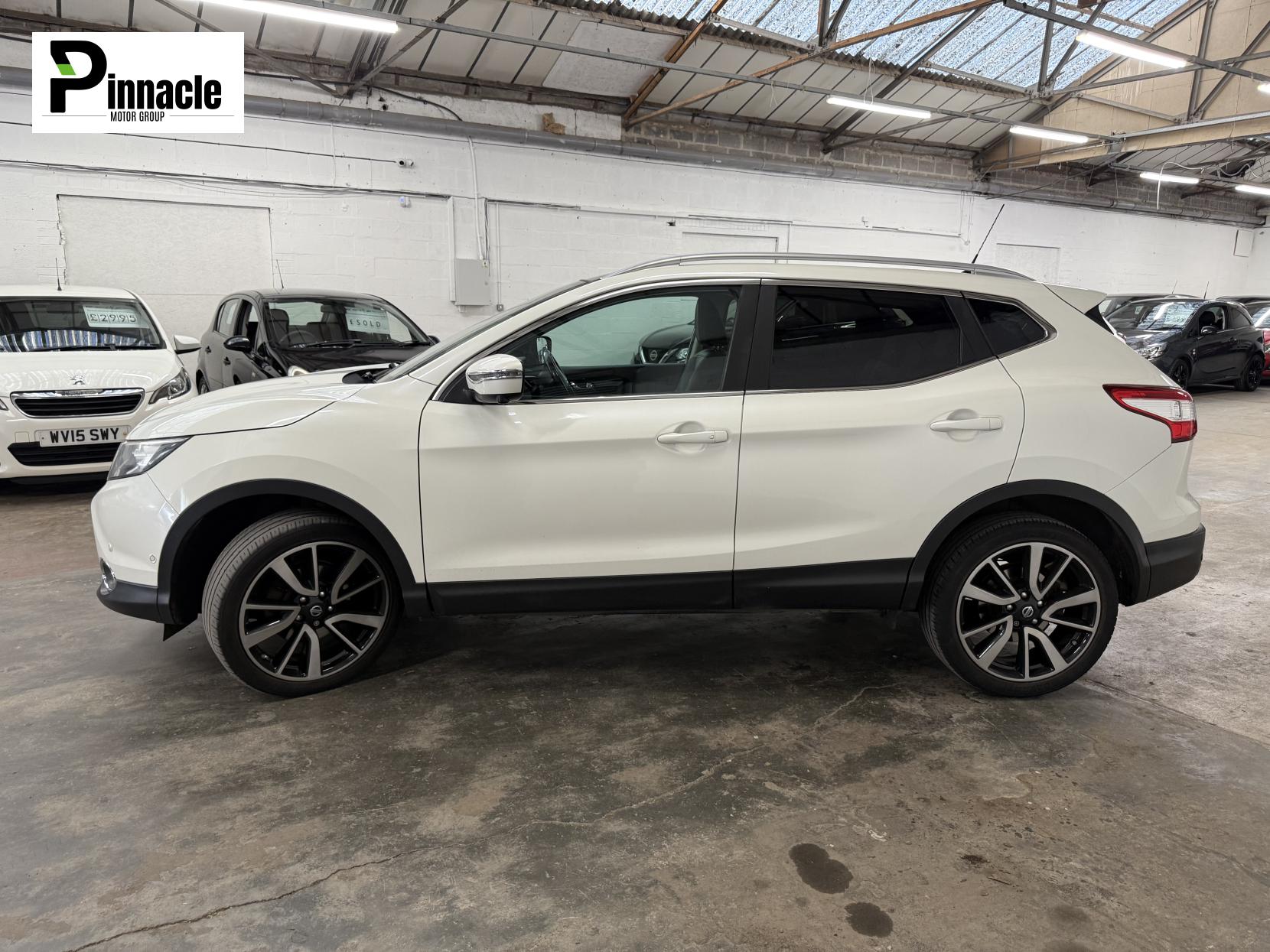 Nissan Qashqai 1.5 dCi Tekna SUV 5dr Diesel Manual 2WD Euro 5 (s/s) (110 ps)