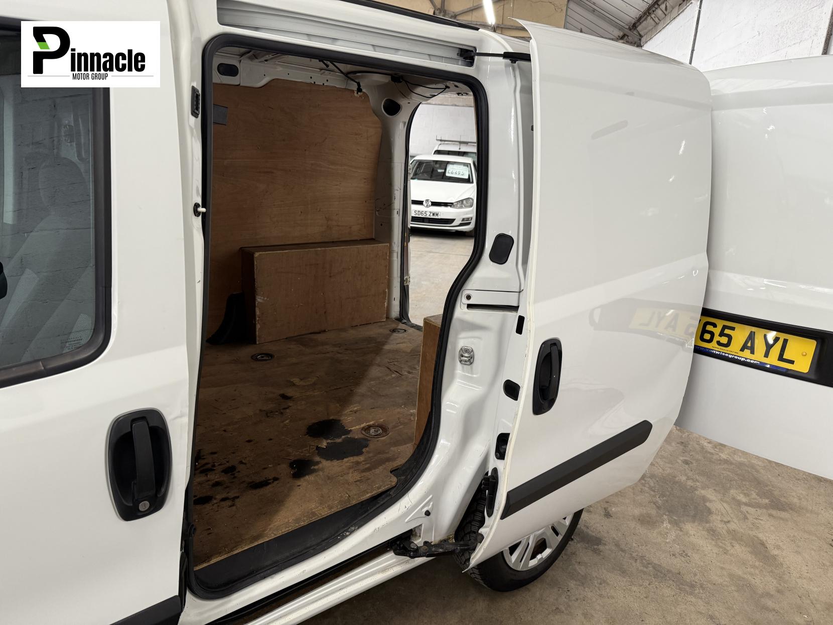 Fiat Doblo 1.3 JTD MultiJet 16v Panel Van 4dr Diesel Manual L1 H1 (126 g/km, 90 bhp)