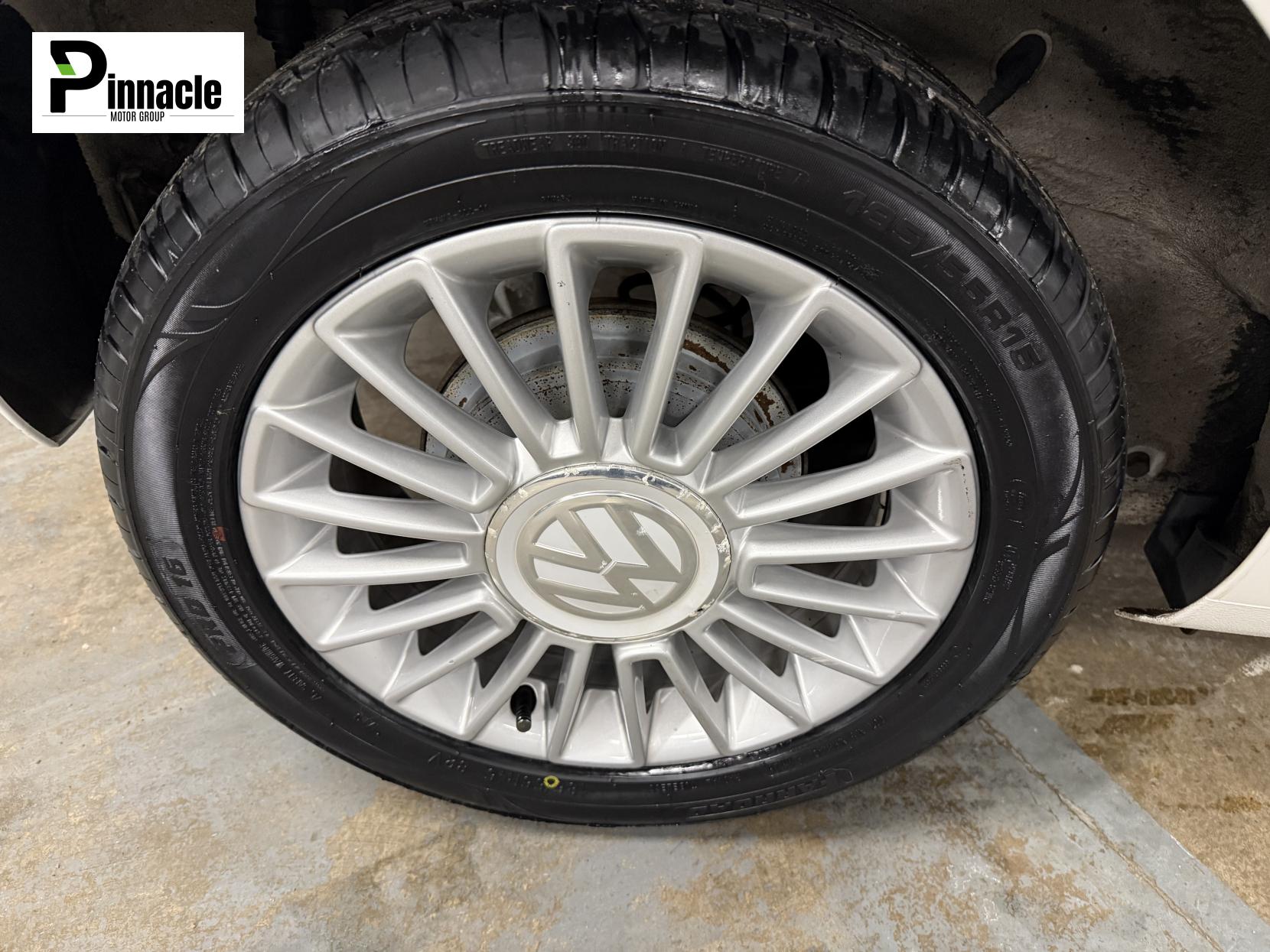 Volkswagen up! 1.0 High up! Hatchback 5dr Petrol Manual Euro 5 (75 ps)