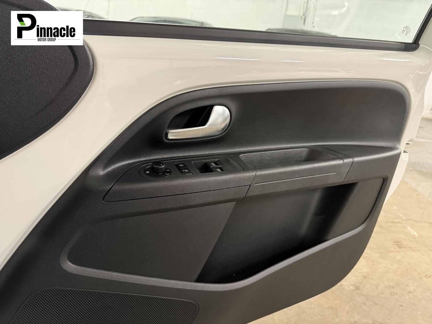 Volkswagen up! 1.0 High up! Hatchback 5dr Petrol Manual Euro 5 (75 ps)