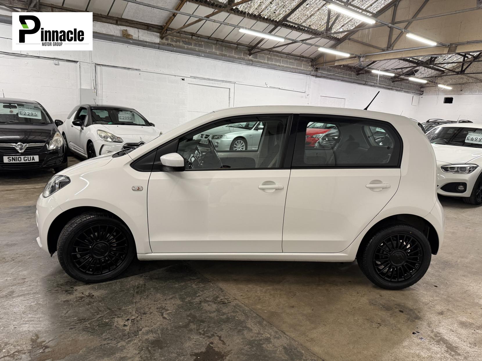 Volkswagen up! 1.0 High up! Hatchback 5dr Petrol Manual Euro 5 (75 ps)