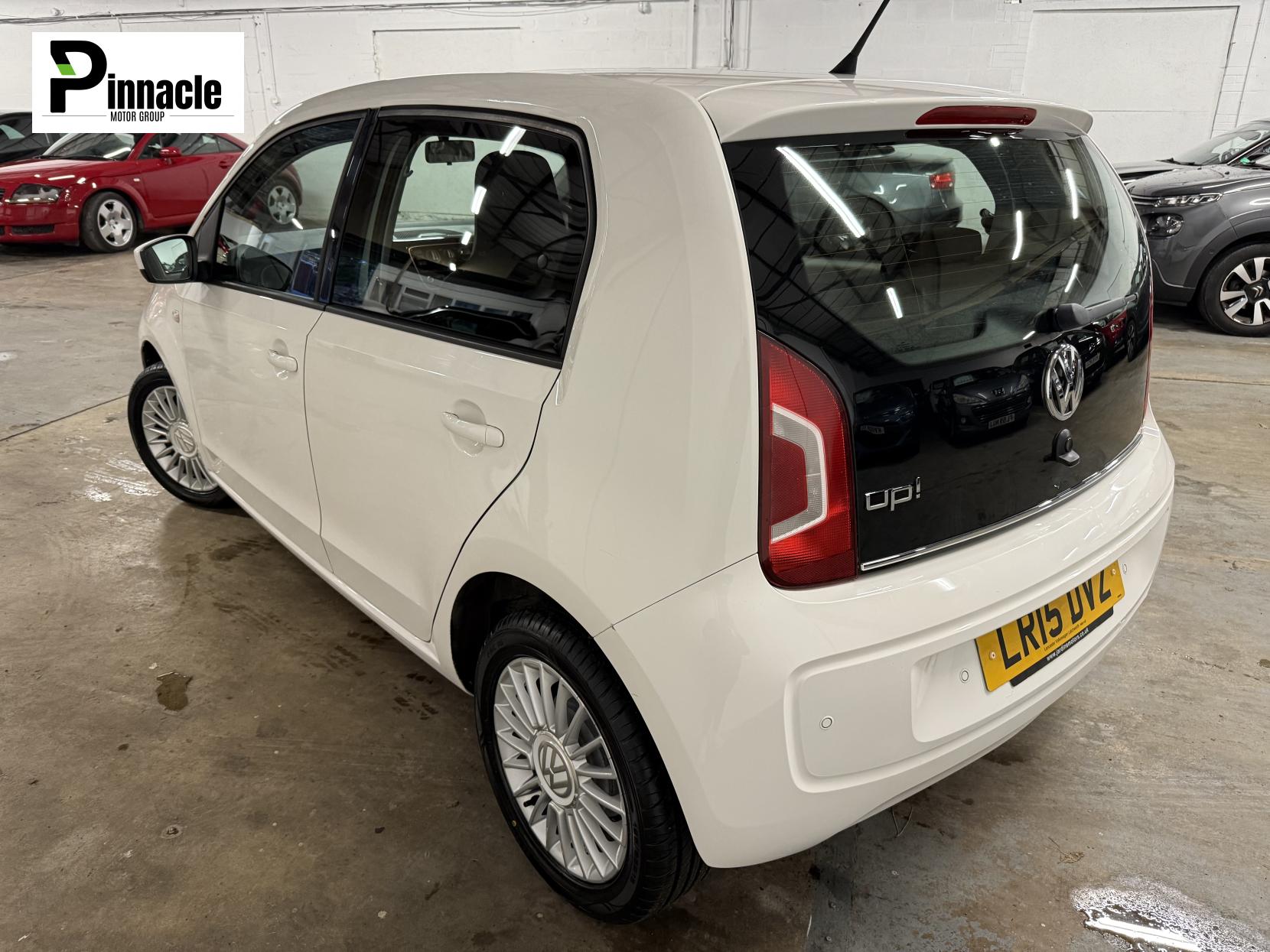 Volkswagen up! 1.0 High up! Hatchback 5dr Petrol Manual Euro 5 (75 ps)
