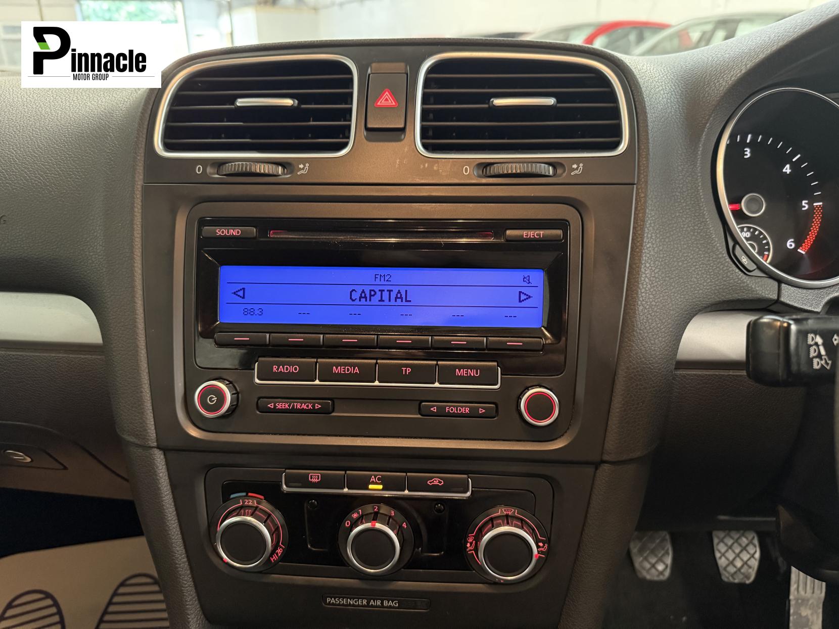 Volkswagen Golf 1.6 TDI S Hatchback 5dr Diesel Manual Euro 5 (105 ps)