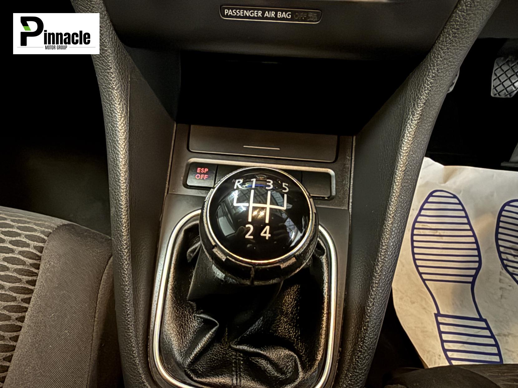 Volkswagen Golf 1.6 TDI S Hatchback 5dr Diesel Manual Euro 5 (105 ps)