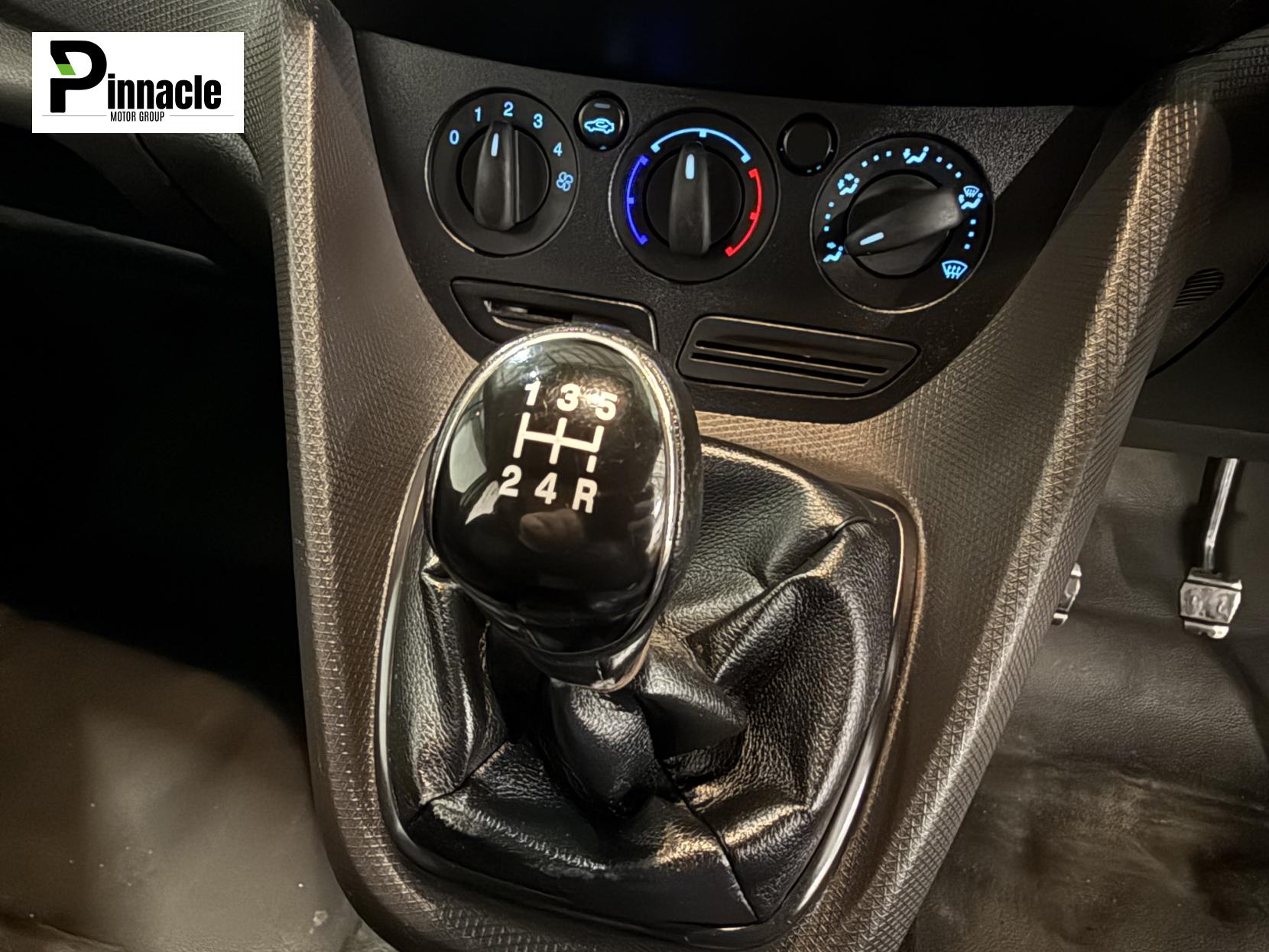 Ford Transit Connect 1.6 TDCi 200 Panel Van 5dr Diesel Manual L1 H1 (124 g/km, 74 bhp)