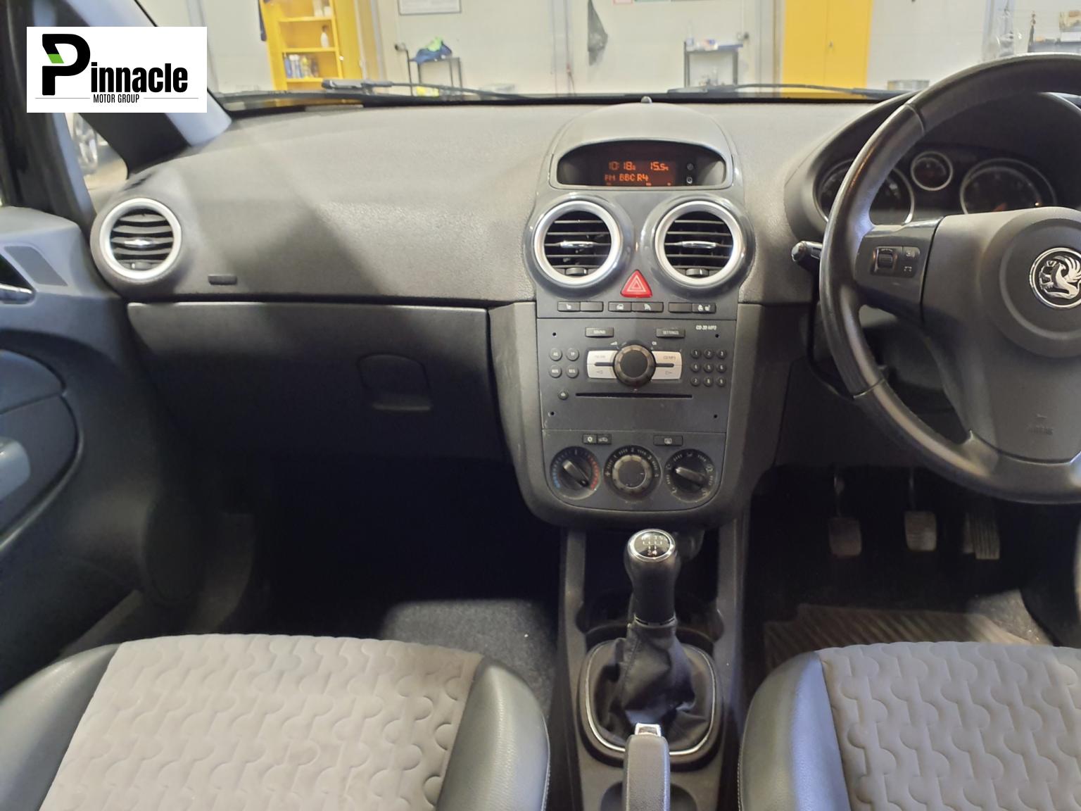 Vauxhall Corsa 1.4 16V SE Hatchback 5dr Petrol Manual Wide Ratio Euro 5 (100 ps)