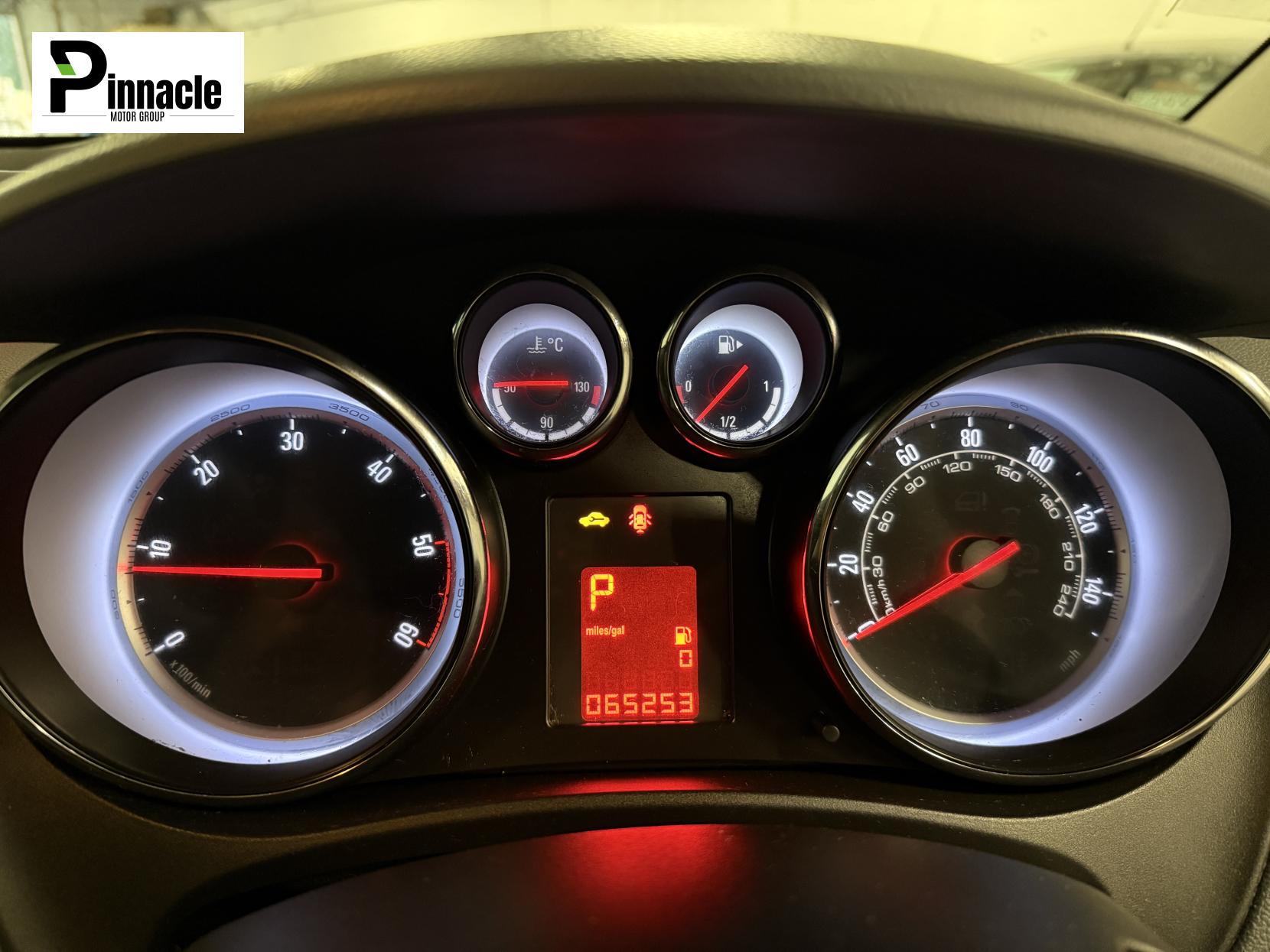 Vauxhall Meriva 1.7 CDTi SE MPV 5dr Diesel Auto Euro 5 (100 ps)