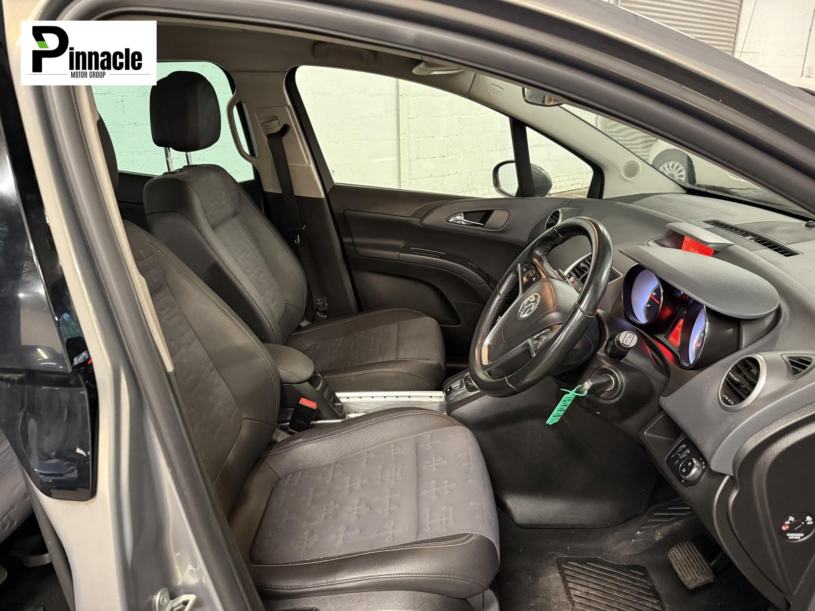 Vauxhall Meriva 1.7 CDTi SE MPV 5dr Diesel Auto Euro 5 (100 ps)