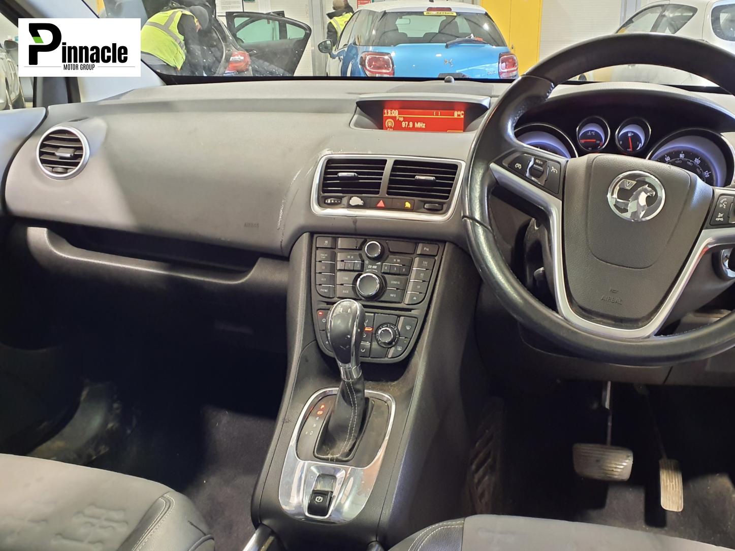 Vauxhall Meriva 1.7 CDTi SE MPV 5dr Diesel Auto Euro 5 (100 ps)