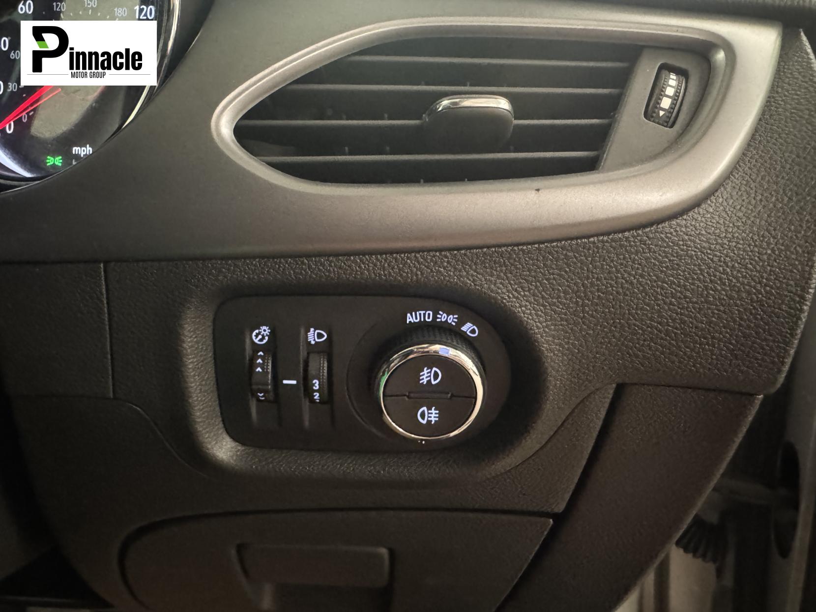 Vauxhall Astra 1.6 CDTi ecoTEC BlueInjection Tech Line Nav Hatchback 5dr Diesel Manual Euro 6 (s/s) (110 ps)