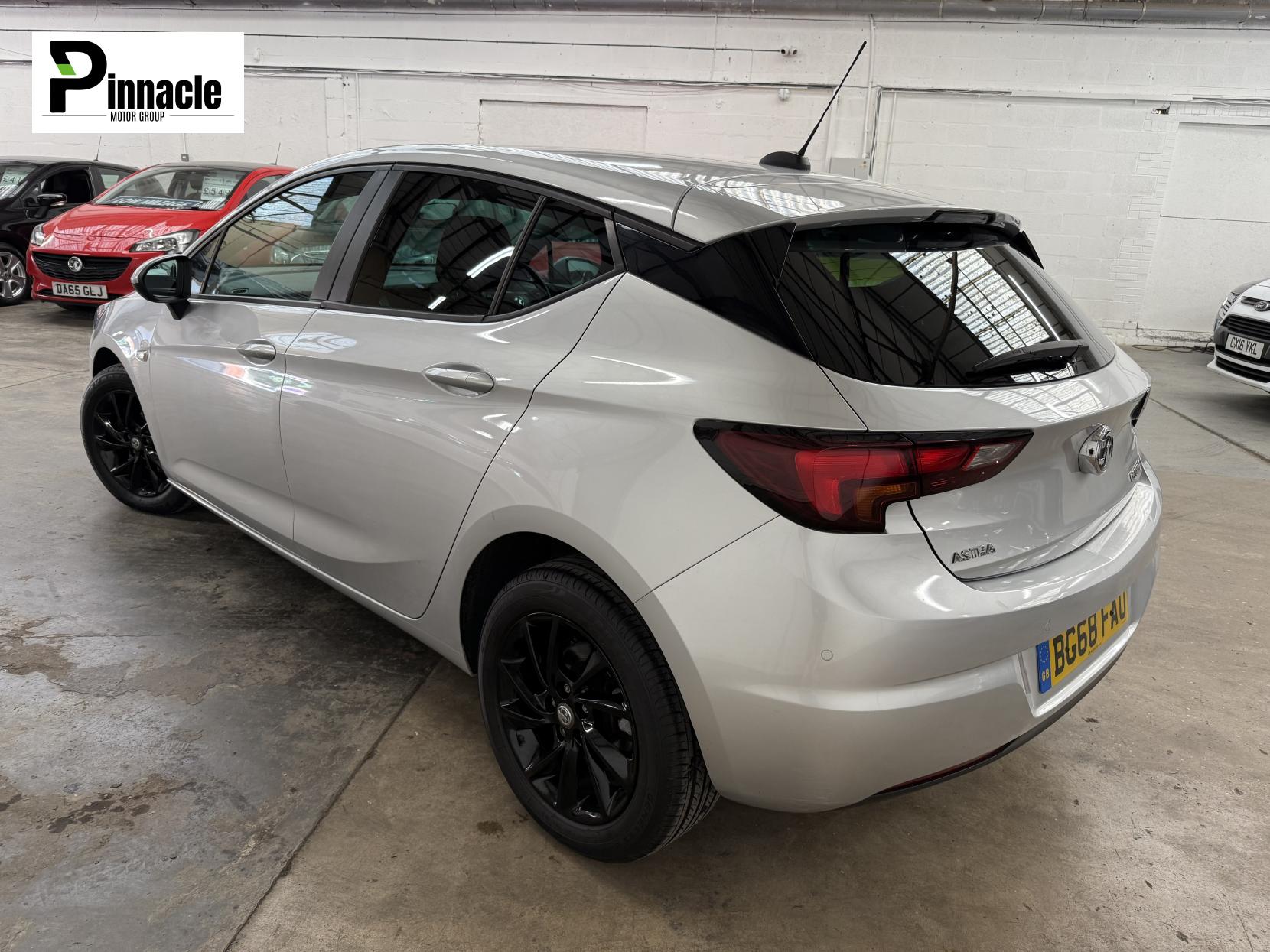 Vauxhall Astra 1.6 CDTi ecoTEC BlueInjection Tech Line Nav Hatchback 5dr Diesel Manual Euro 6 (s/s) (110 ps)