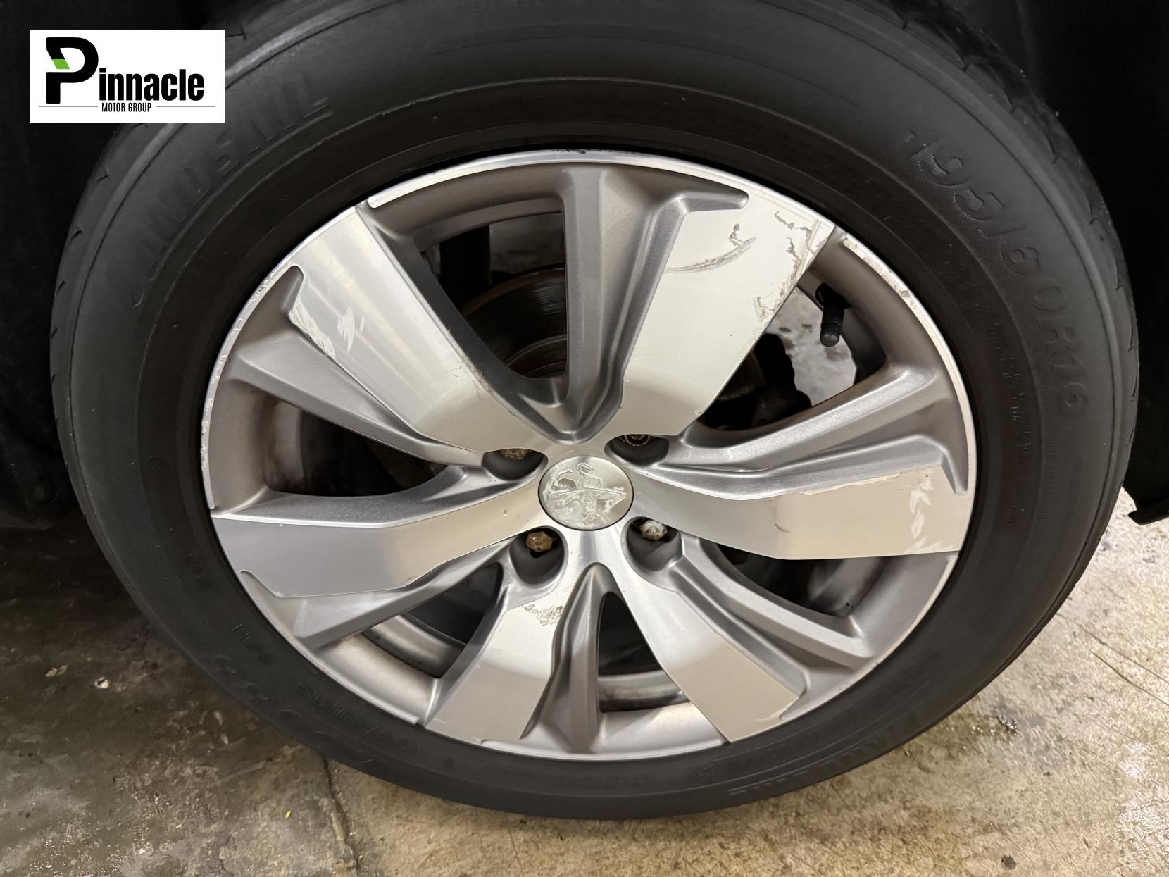 Peugeot 2008 1.2 PureTech Allure SUV 5dr Petrol Manual Euro 6 (82 ps)