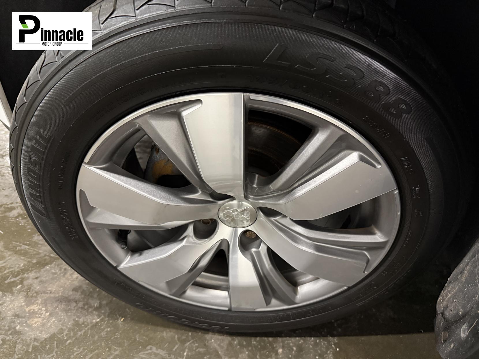 Peugeot 2008 1.2 PureTech Allure SUV 5dr Petrol Manual Euro 6 (82 ps)