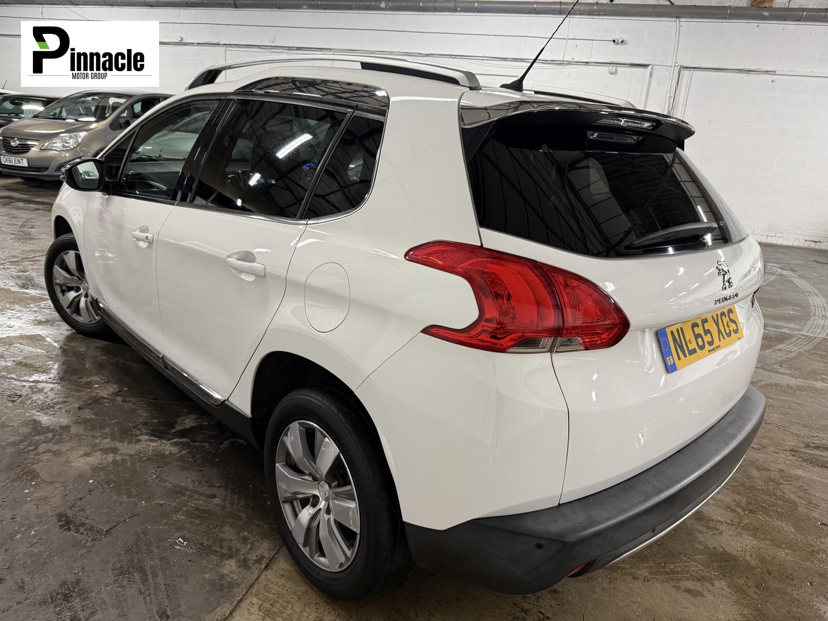 Peugeot 2008 1.2 PureTech Allure SUV 5dr Petrol Manual Euro 6 (82 ps)