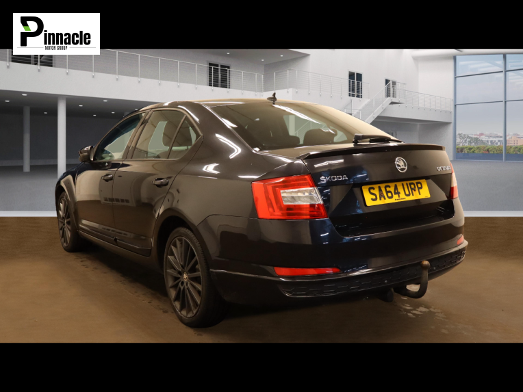 Skoda Octavia 1.6 TDI Black Edition Hatchback 5dr Diesel Manual Euro 5 (s/s) (105 ps)