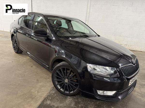 Skoda Octavia 1.6 TDI Black Edition Hatchback 5dr Diesel Manual Euro 5 (s/s) (105 ps)