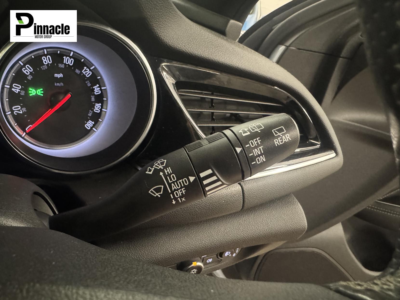 Vauxhall Insignia 2.0 Turbo D BlueInjection SRi VX Line Nav Sports Tourer 5dr Diesel Manual Euro 6 (s/s) (170 ps)