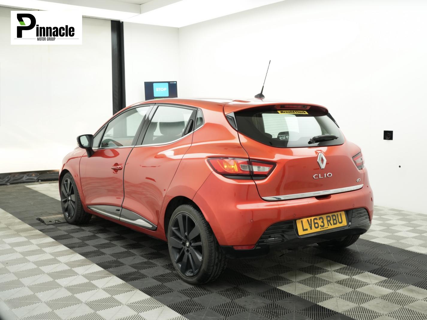 Renault Clio 1.5 dCi Dynamique S MediaNav Hatchback 5dr Diesel Manual Euro 5 (s/s) (90 ps)