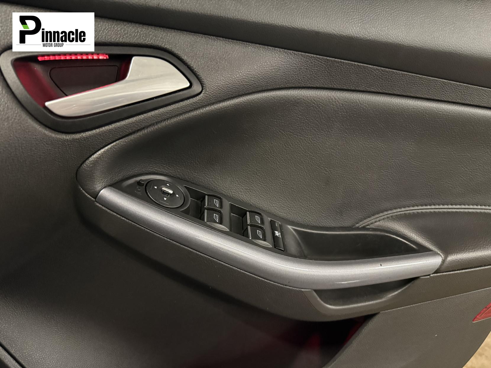 Ford Focus 1.6 TDCi Titanium X Hatchback 5dr Diesel Manual Euro 5 (s/s) (115 ps)