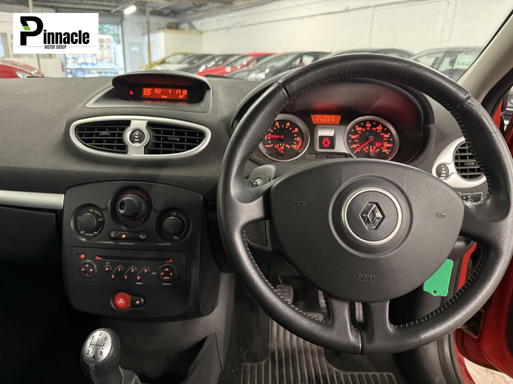 Renault Clio 1.2 TCe 16v Dynamique Hatchback 3dr Petrol Manual (139 g/km, 100 bhp)