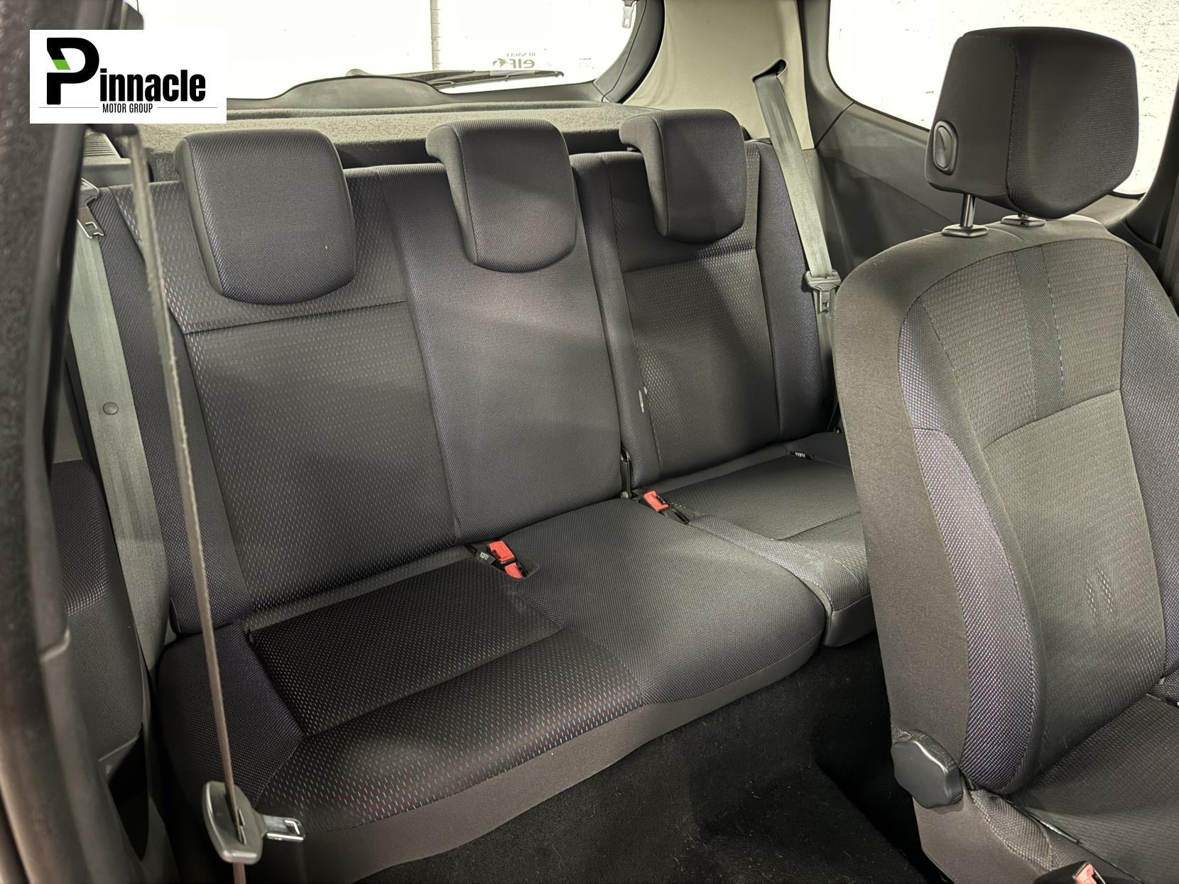 Renault Clio 1.2 TCe 16v Dynamique Hatchback 3dr Petrol Manual (139 g/km, 100 bhp)