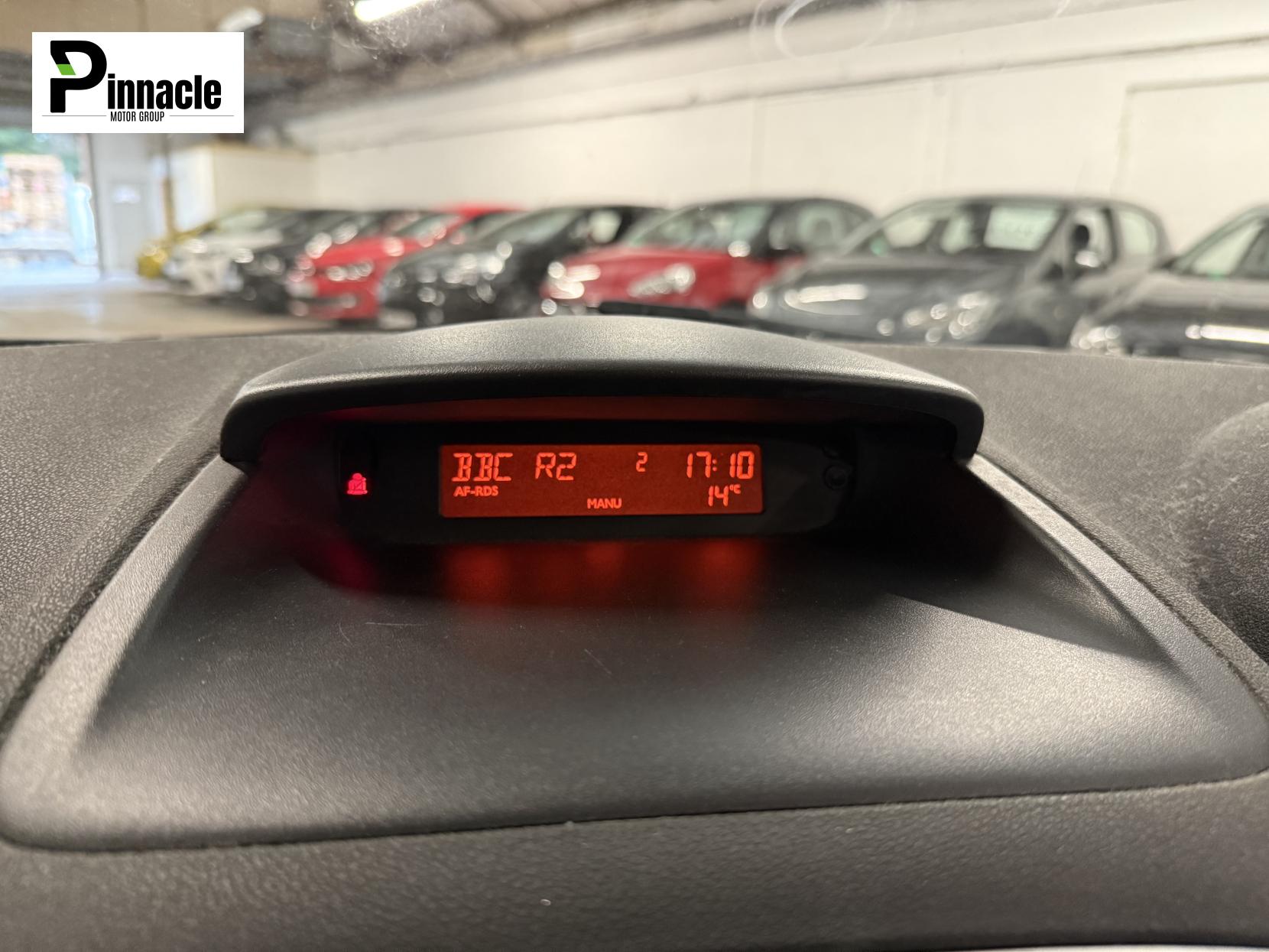 Renault Clio 1.2 TCe 16v Dynamique Hatchback 3dr Petrol Manual (139 g/km, 100 bhp)