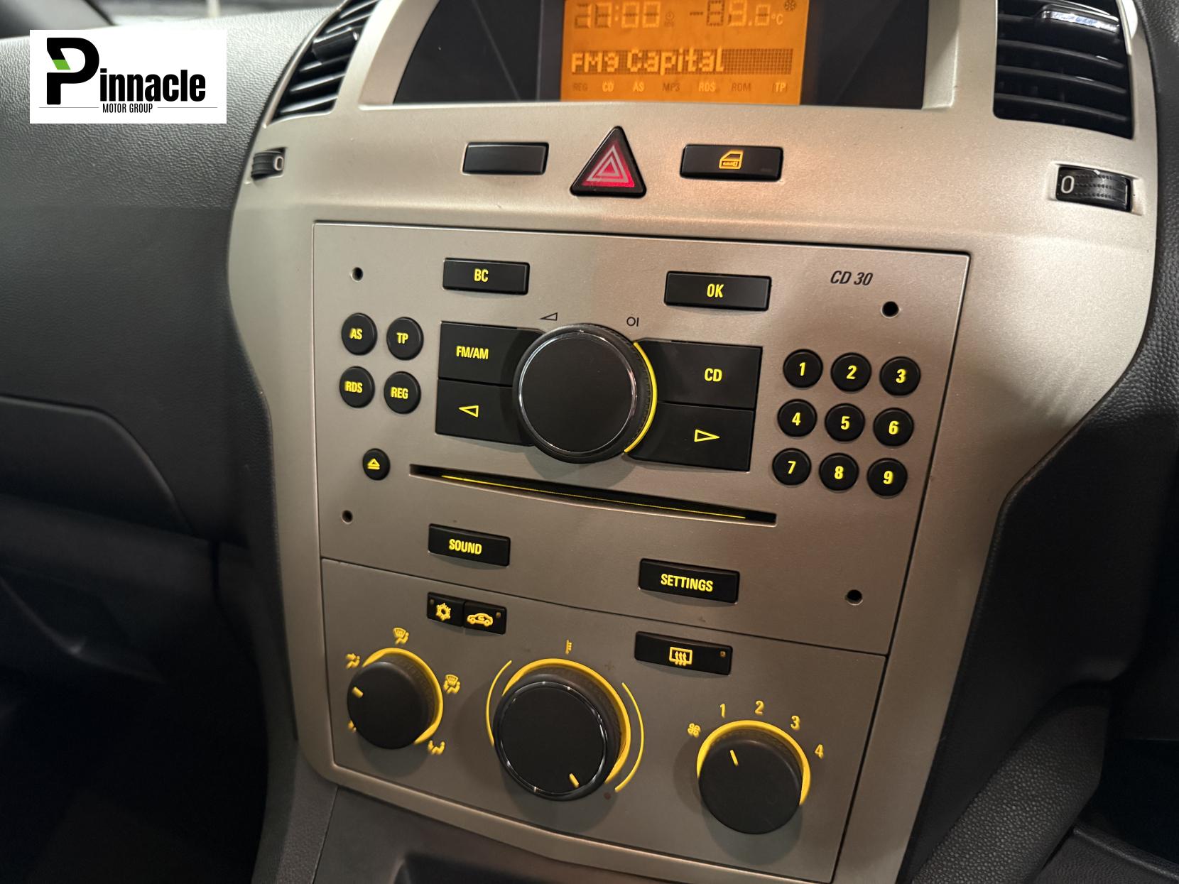 Vauxhall Zafira 1.6 Life MPV 5dr Petrol Manual Euro 4 (105 ps)