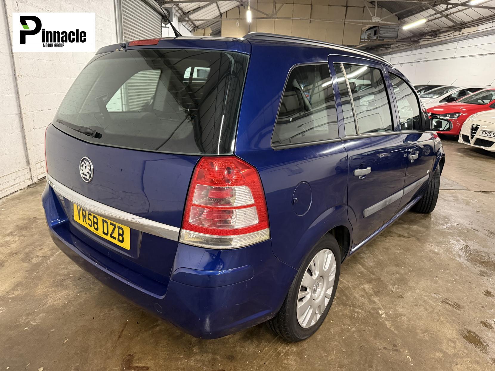 Vauxhall Zafira 1.6 Life MPV 5dr Petrol Manual Euro 4 (105 ps)