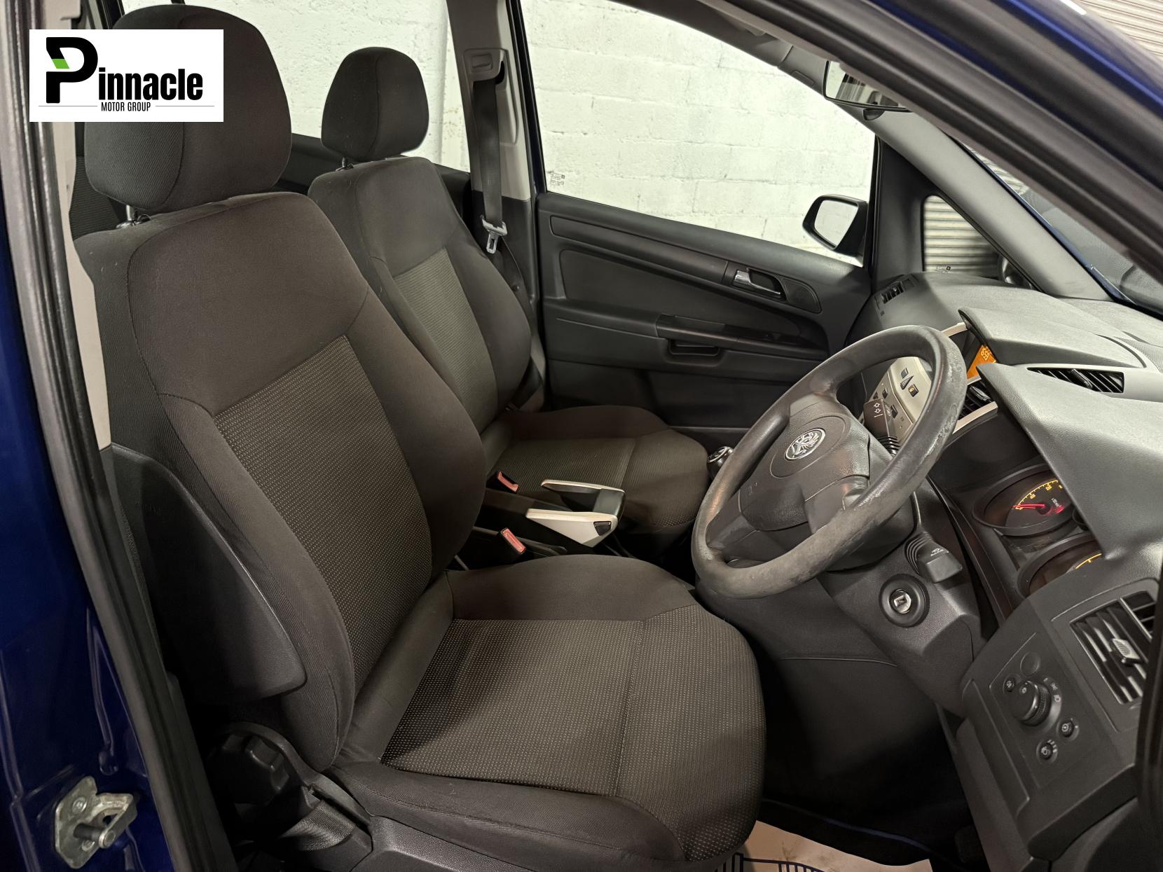 Vauxhall Zafira 1.6 Life MPV 5dr Petrol Manual Euro 4 (105 ps)