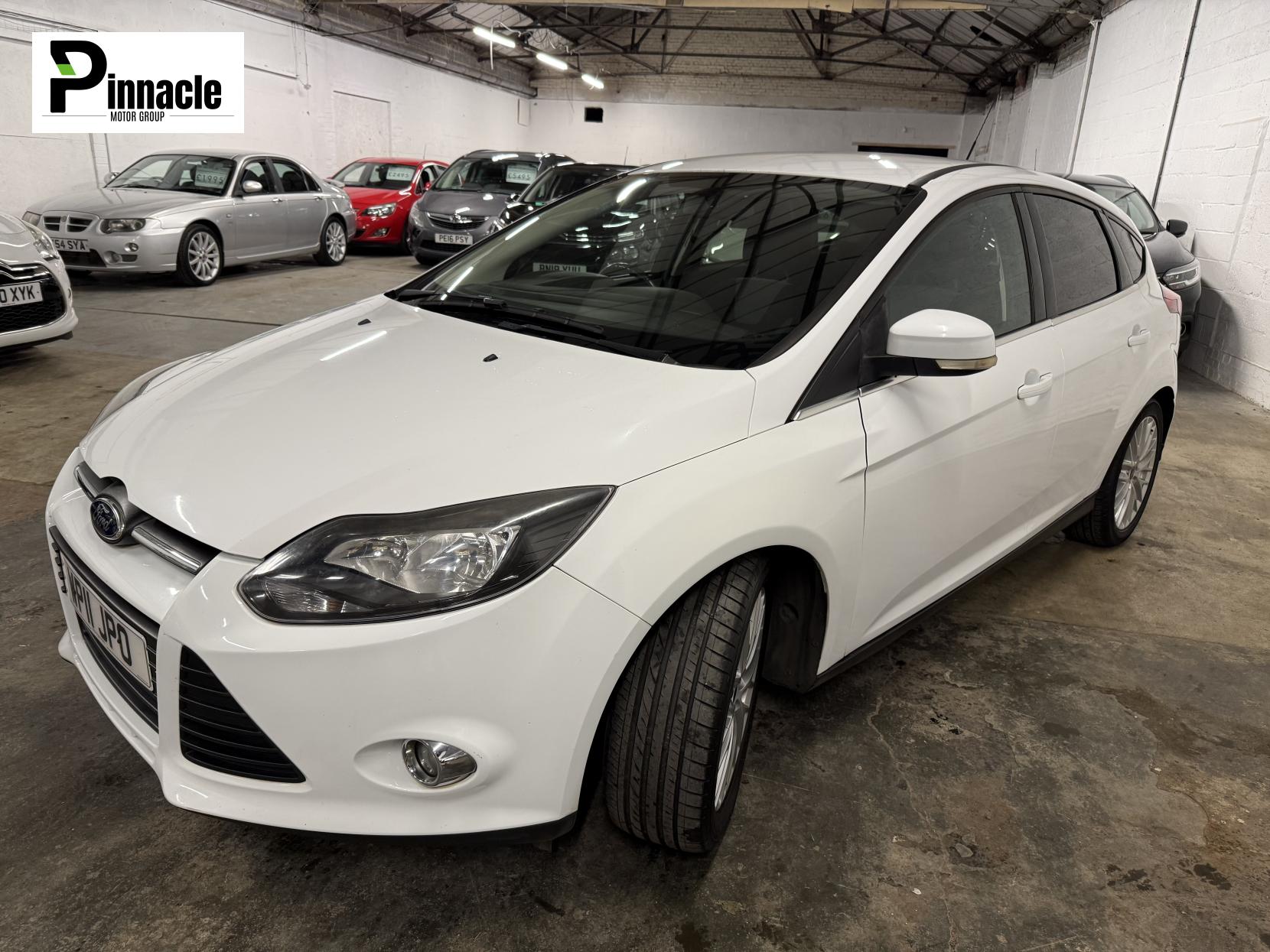 Ford Focus 1.6 Zetec Hatchback 5dr Petrol Manual Euro 5 (125 ps)