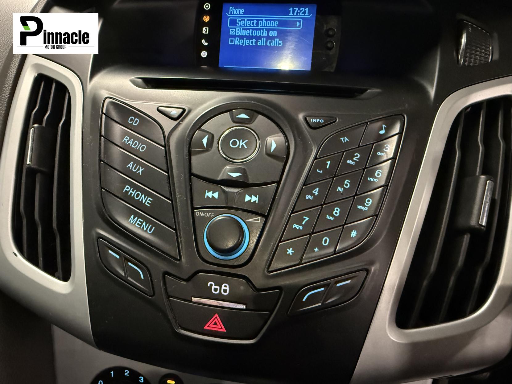 Ford Focus 1.6 Zetec Hatchback 5dr Petrol Manual Euro 5 (125 ps)