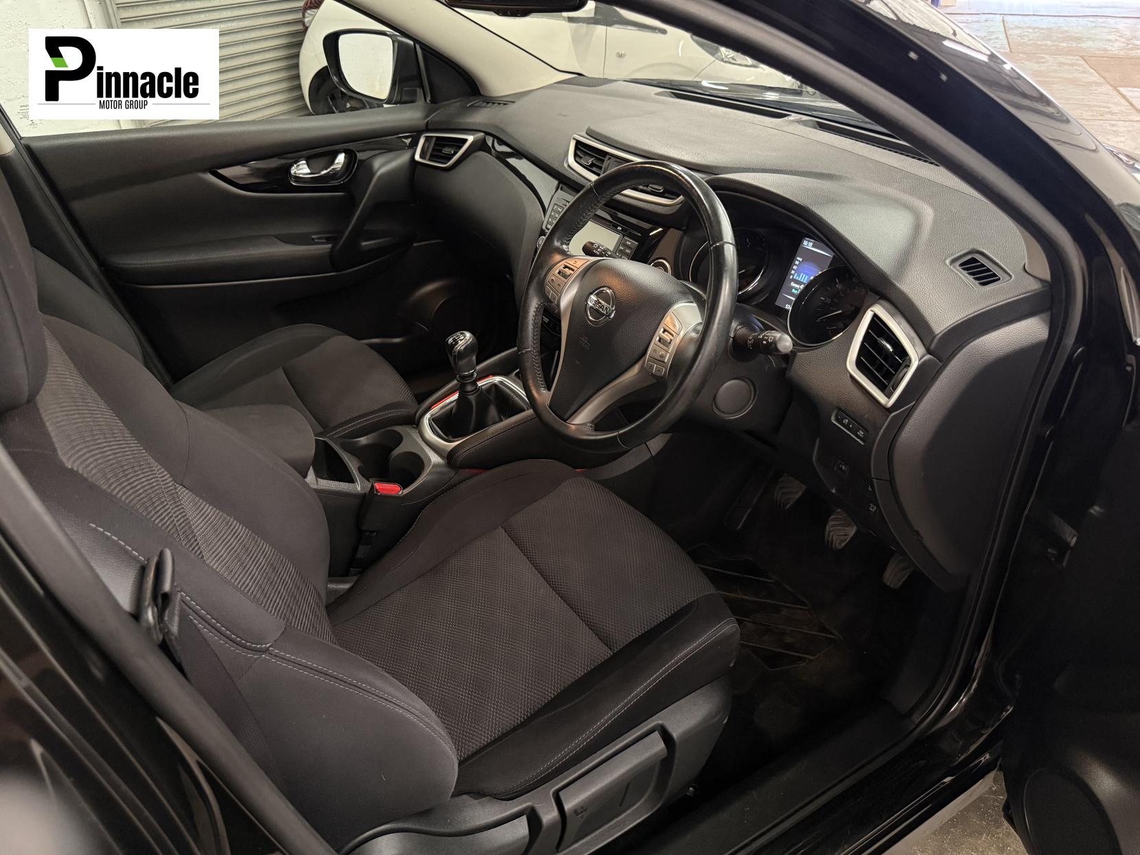 Nissan Qashqai 1.5 dCi Acenta Premium SUV 5dr Diesel Manual 2WD Euro 5 (s/s) (110 ps)