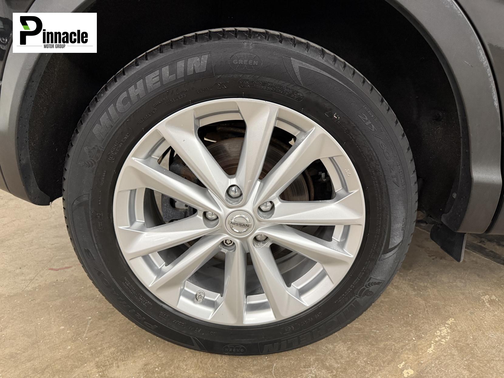Nissan Qashqai 1.5 dCi Acenta Premium SUV 5dr Diesel Manual 2WD Euro 5 (s/s) (110 ps)