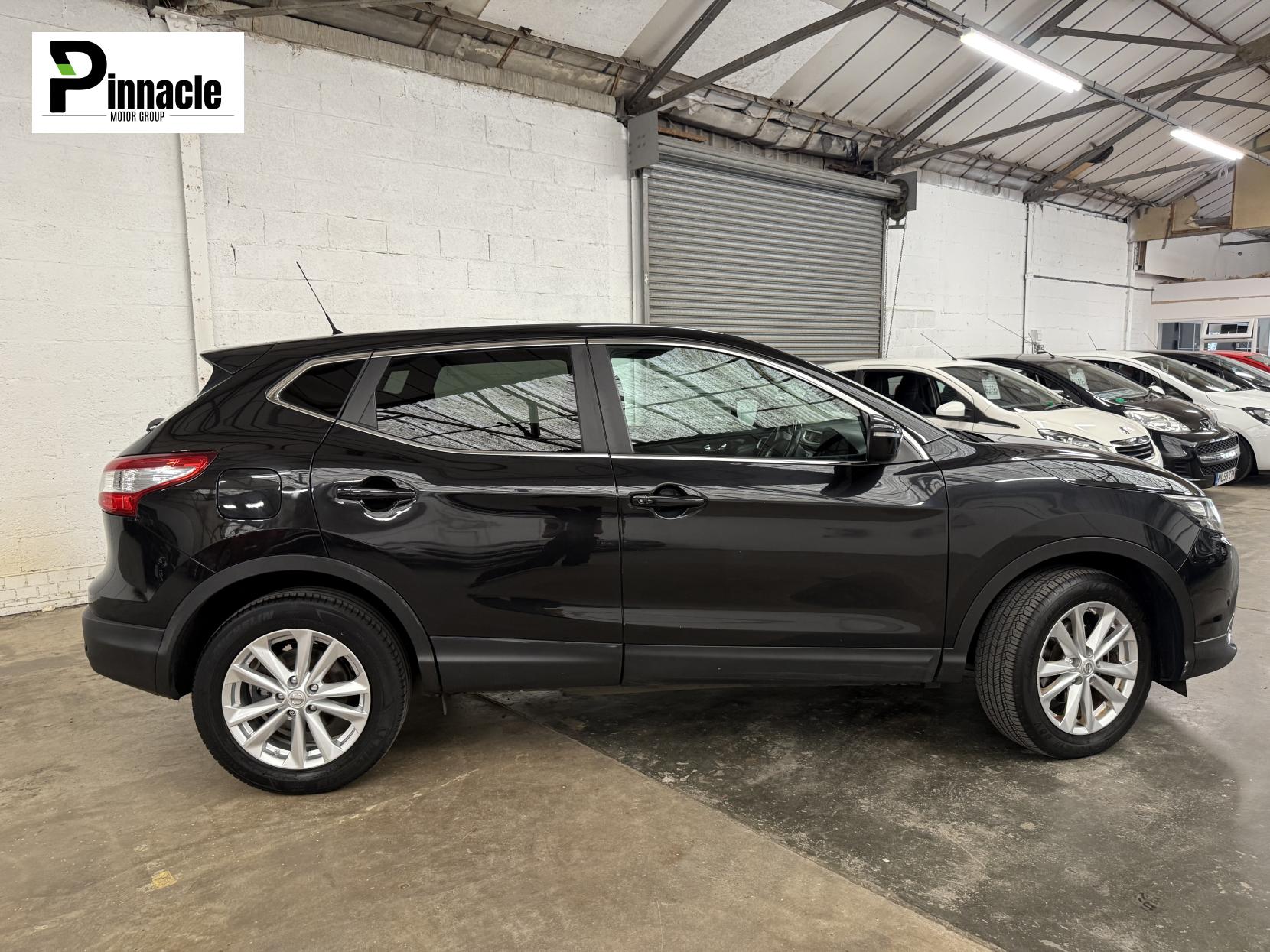 Nissan Qashqai 1.5 dCi Acenta Premium SUV 5dr Diesel Manual 2WD Euro 5 (s/s) (110 ps)