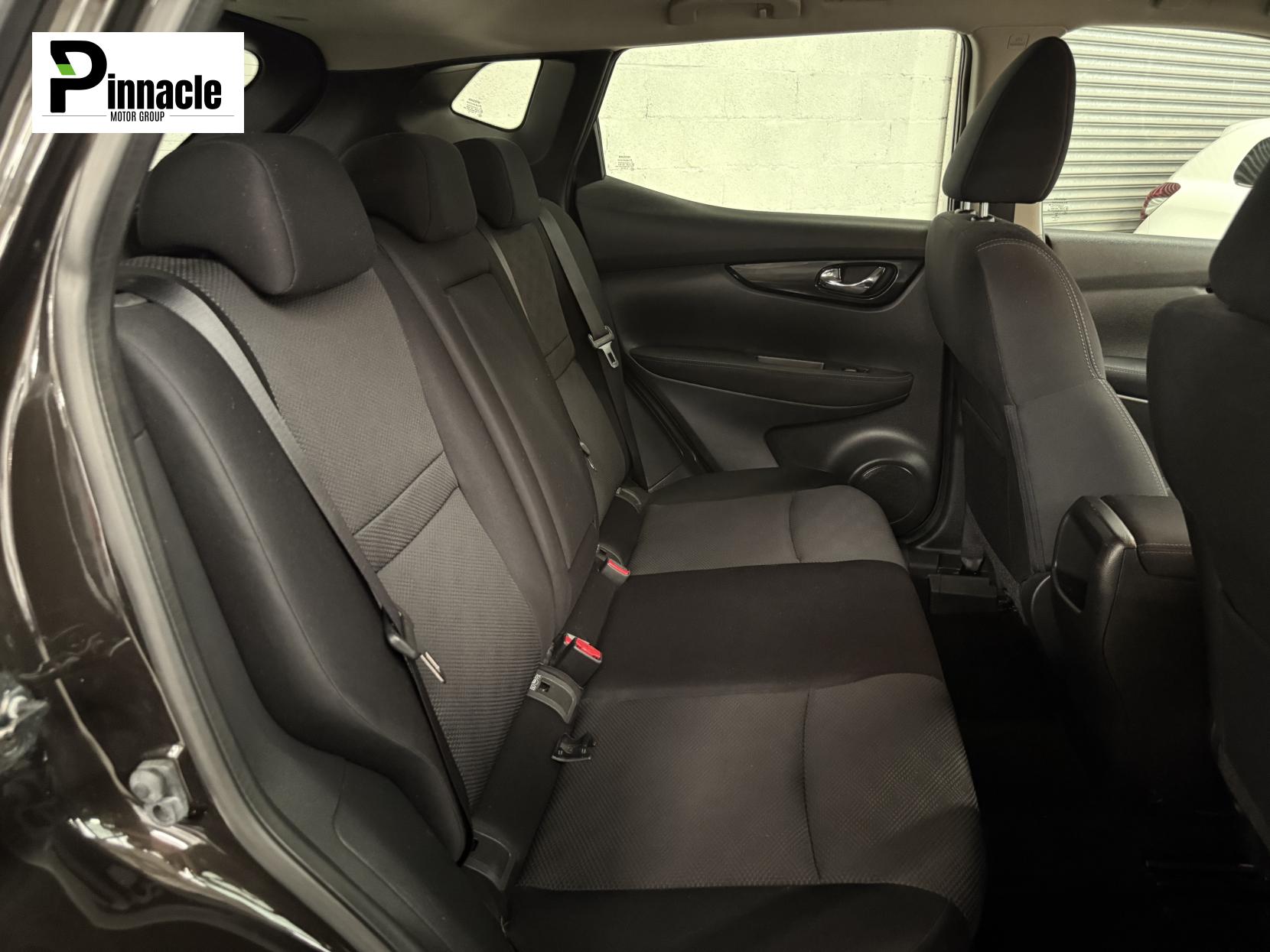 Nissan Qashqai 1.5 dCi Acenta Premium SUV 5dr Diesel Manual 2WD Euro 5 (s/s) (110 ps)