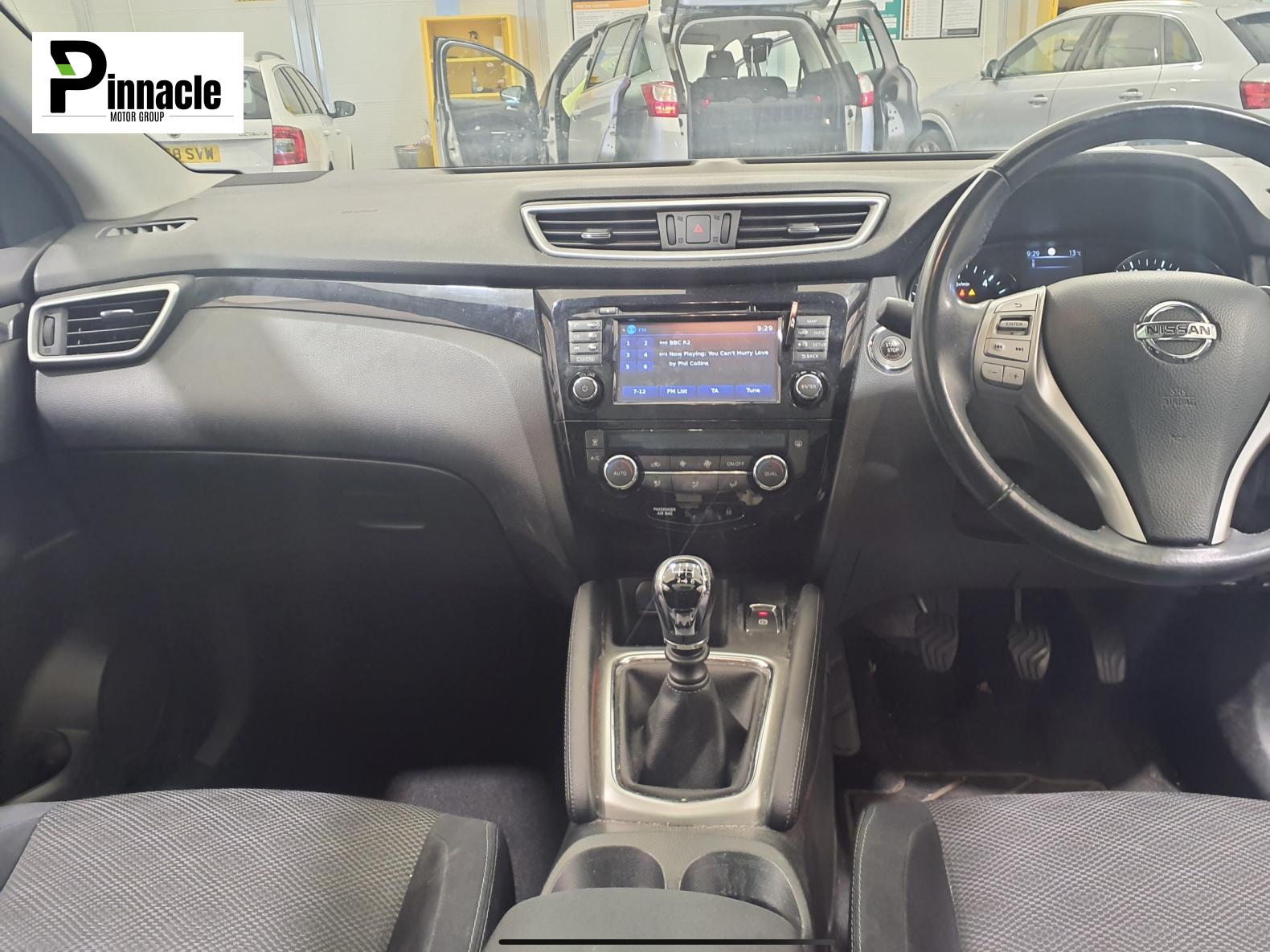 Nissan Qashqai 1.5 dCi Acenta Premium SUV 5dr Diesel Manual 2WD Euro 5 (s/s) (110 ps)