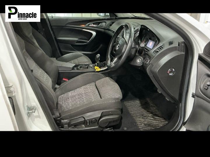 Vauxhall Insignia 1.4i Turbo SRi Nav Hatchback 5dr Petrol Manual Euro 6 (s/s) (140 ps)