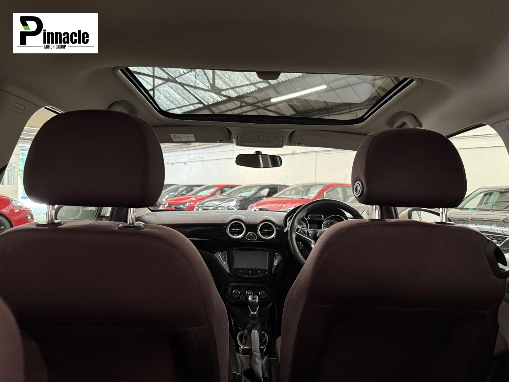 Vauxhall ADAM 1.4 16v GLAM Hatchback 3dr Petrol Manual Euro 5 (87 ps)