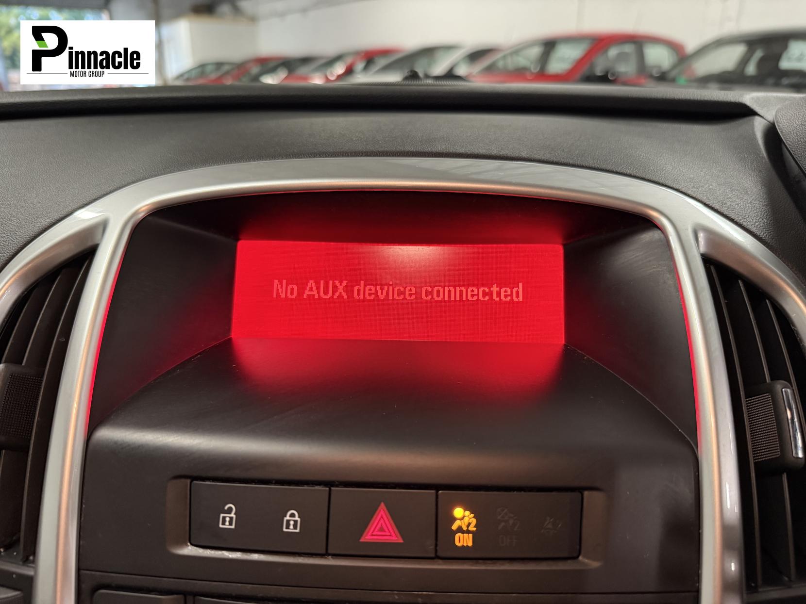 Vauxhall Astra 1.6 16v SRi Hatchback 5dr Petrol Manual Euro 5 (115 ps)