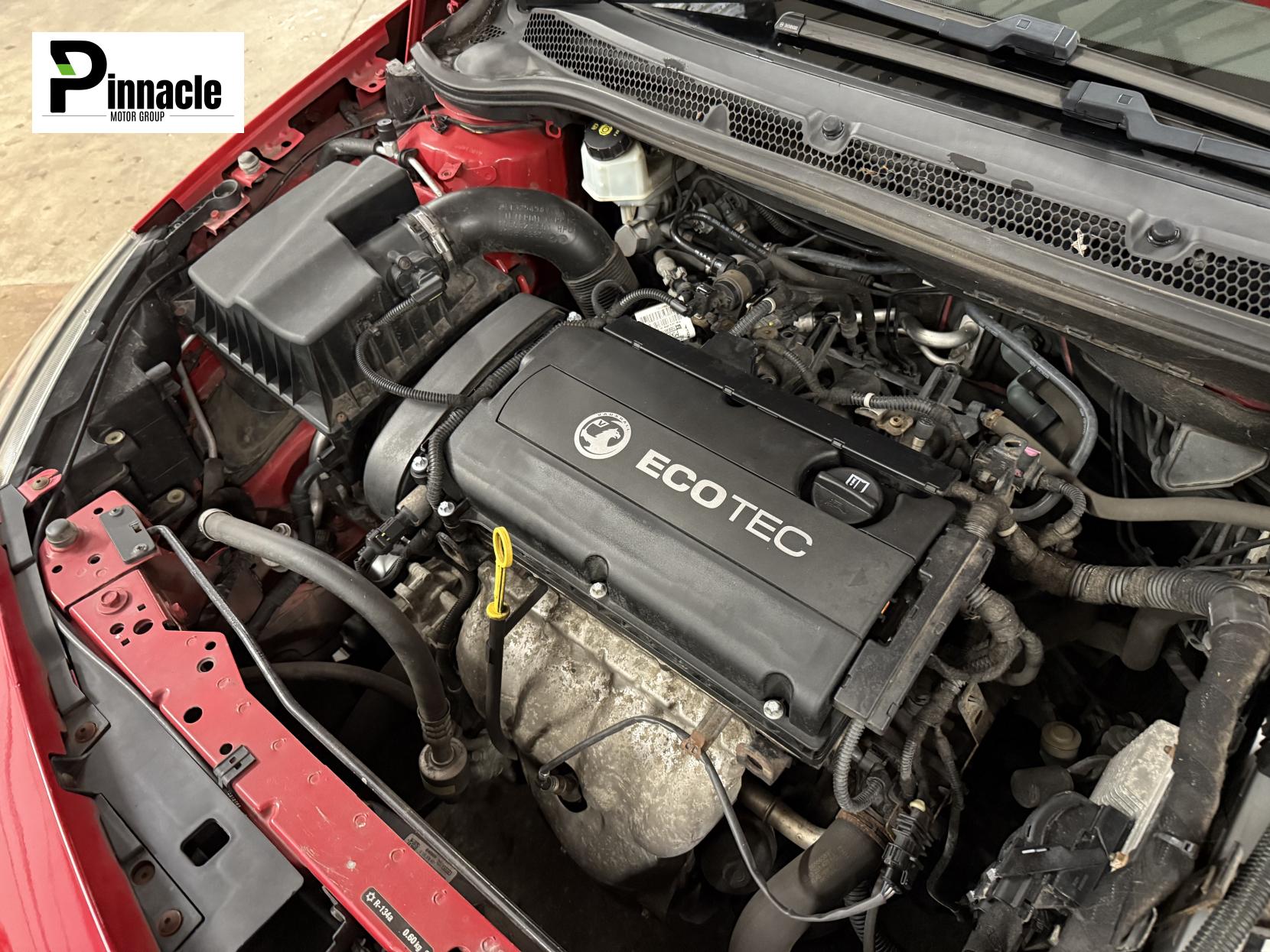 Vauxhall Astra 1.6 16v SRi Hatchback 5dr Petrol Manual Euro 5 (115 ps)