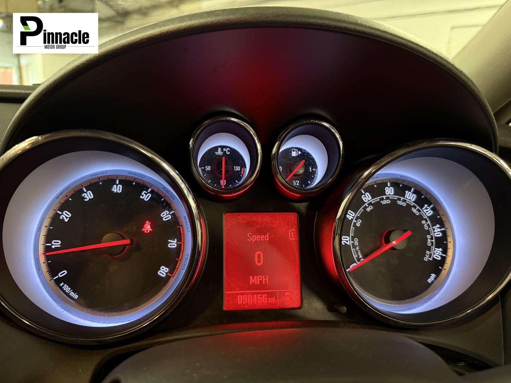 Vauxhall Astra 1.6 16v SRi Hatchback 5dr Petrol Manual Euro 5 (115 ps)