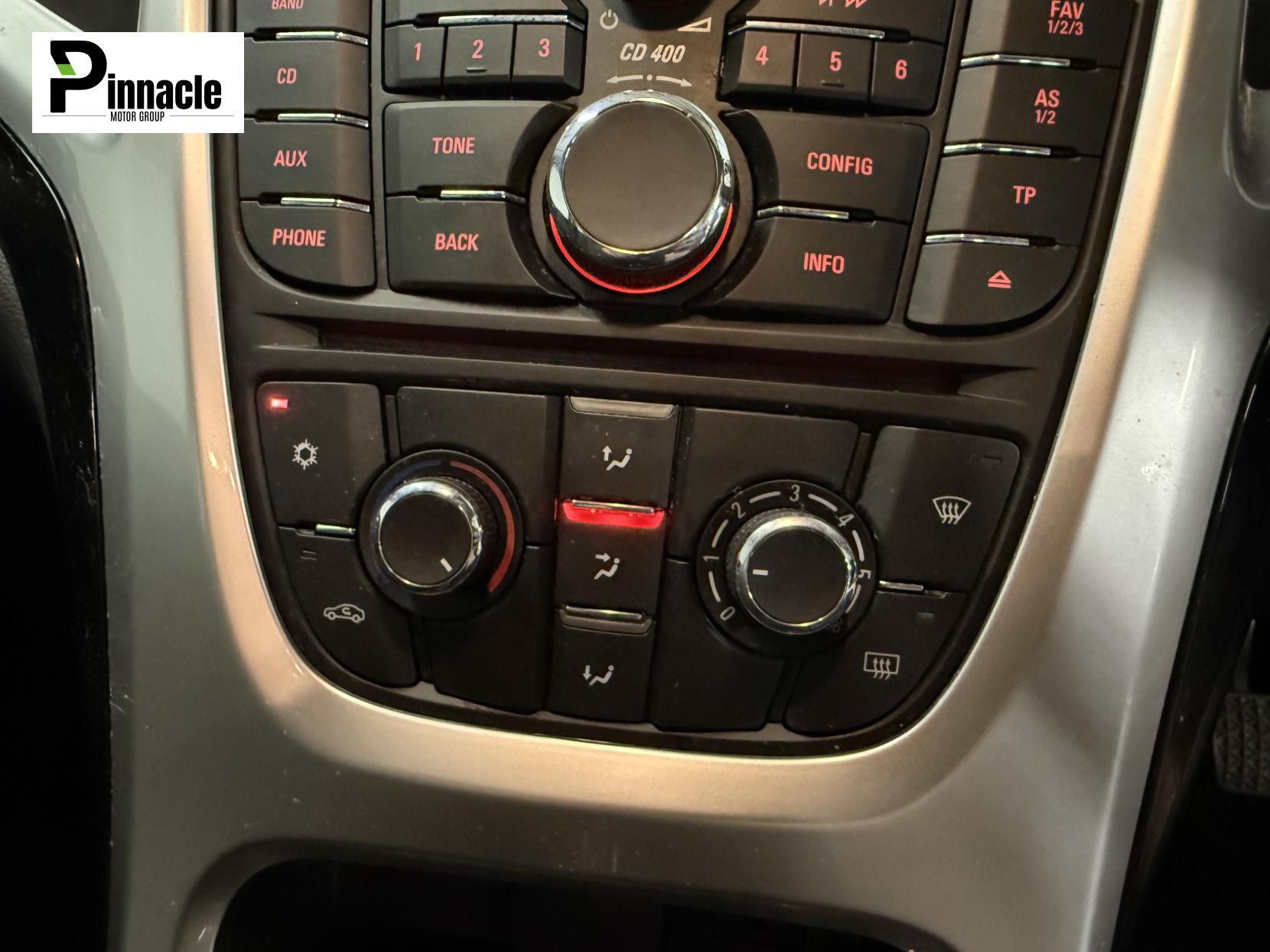 Vauxhall Astra 1.6 16v SRi Hatchback 5dr Petrol Manual Euro 5 (115 ps)