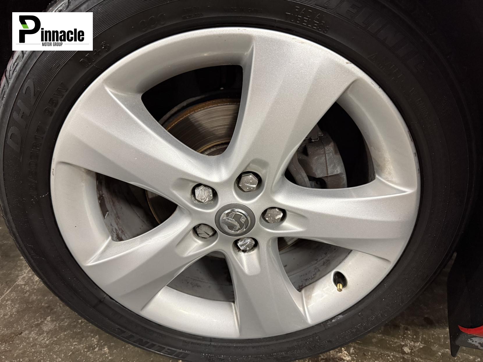 Vauxhall Astra 1.6 16v SRi Hatchback 5dr Petrol Manual Euro 5 (115 ps)