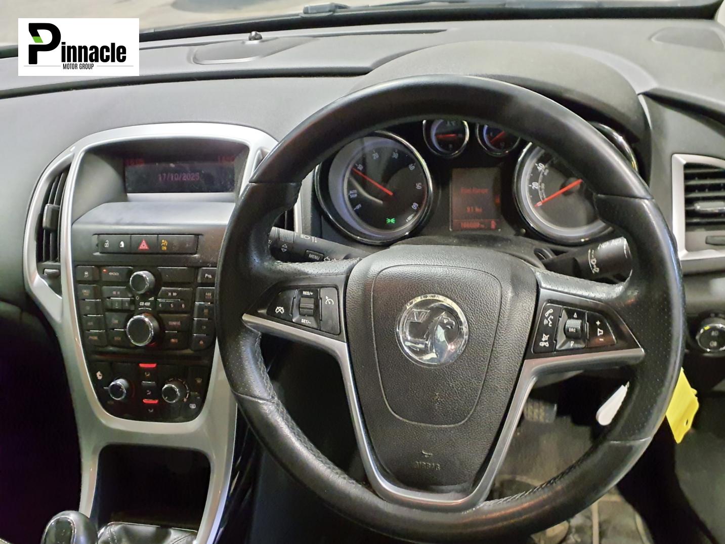 Vauxhall Astra 2.0 CDTi ecoFLEX SRi Hatchback 5dr Diesel Manual Euro 5 (s/s) (165 ps)