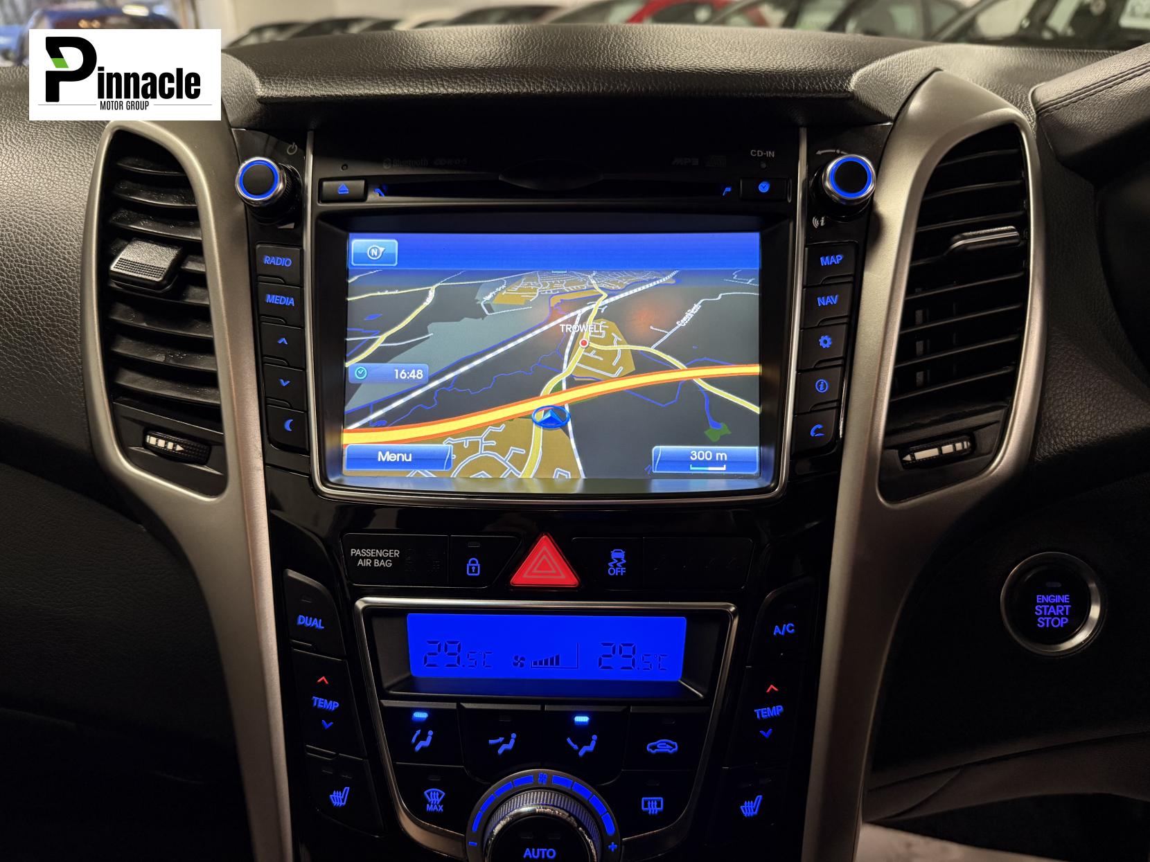 Hyundai i30 1.6 CRDi Blue Drive Premium Hatchback 5dr Diesel Manual Euro 6 (s/s) (136 ps)