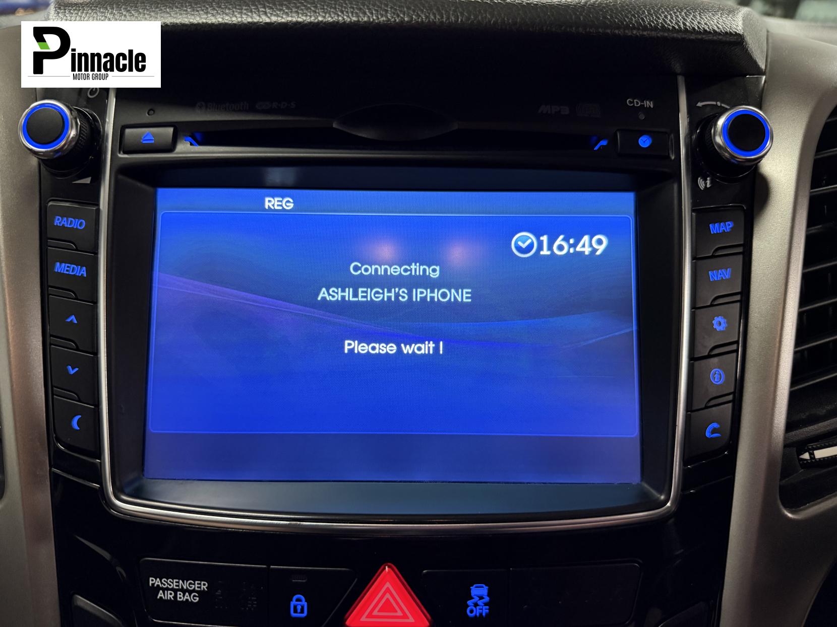 Hyundai i30 1.6 CRDi Blue Drive Premium Hatchback 5dr Diesel Manual Euro 6 (s/s) (136 ps)