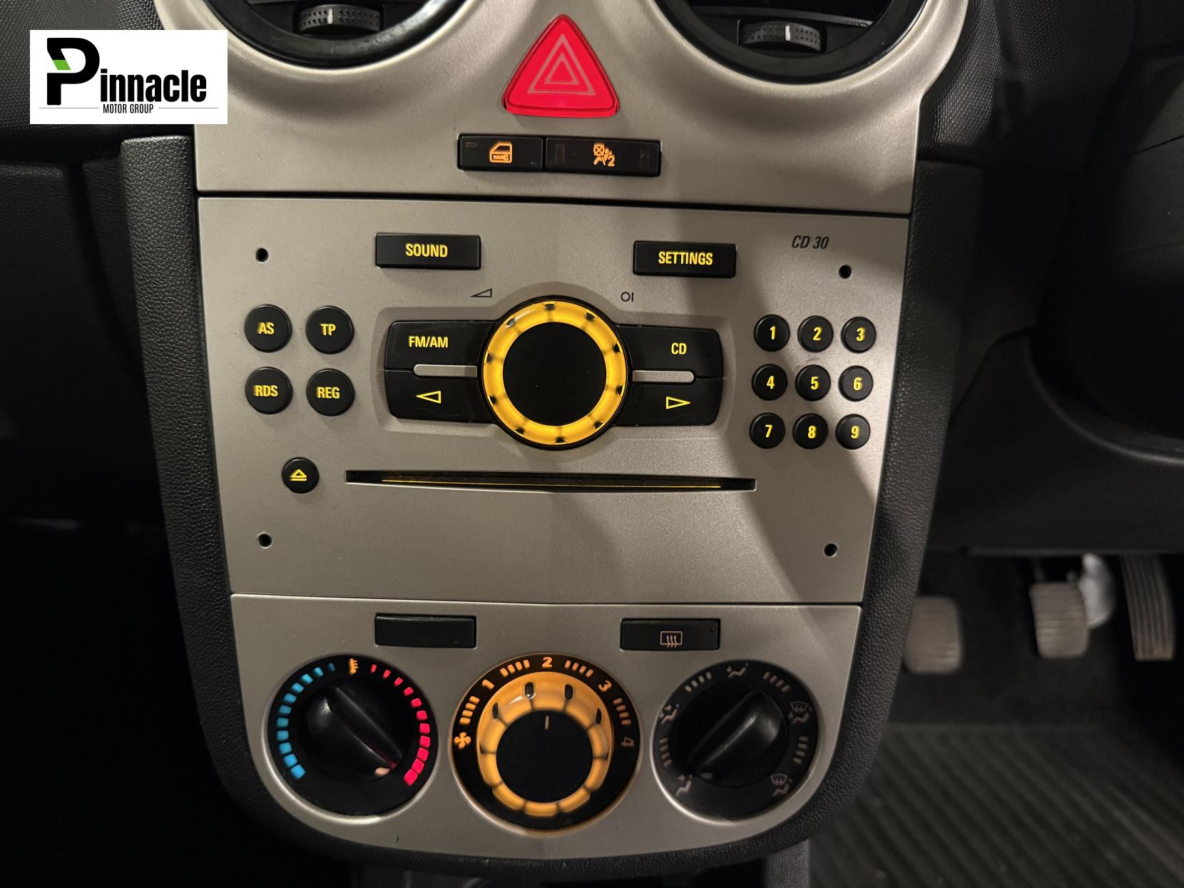 Vauxhall Corsa 1.0i 12v Life Hatchback 3dr Petrol Manual (134 g/km, 59 bhp)