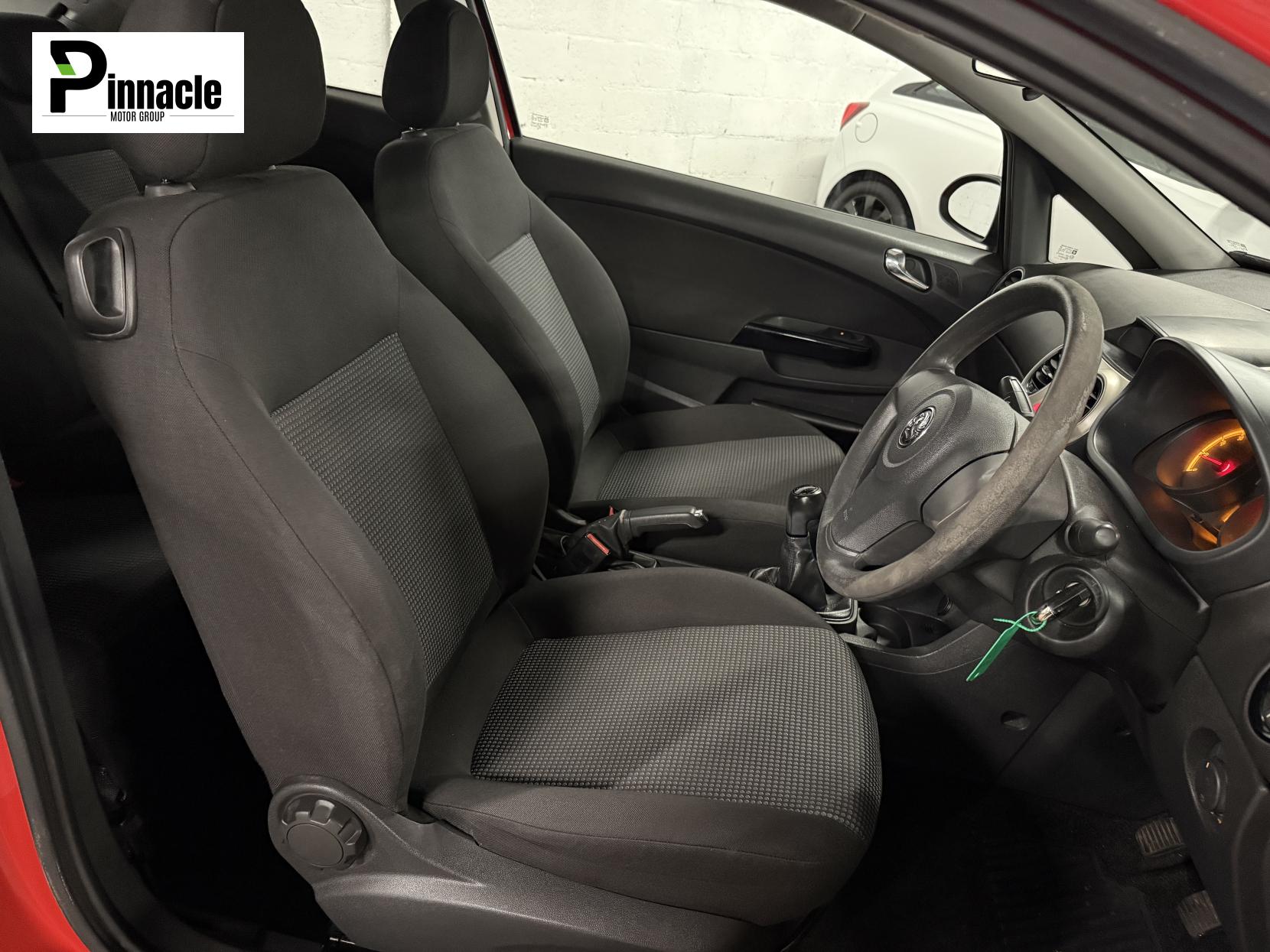 Vauxhall Corsa 1.0i 12v Life Hatchback 3dr Petrol Manual (134 g/km, 59 bhp)