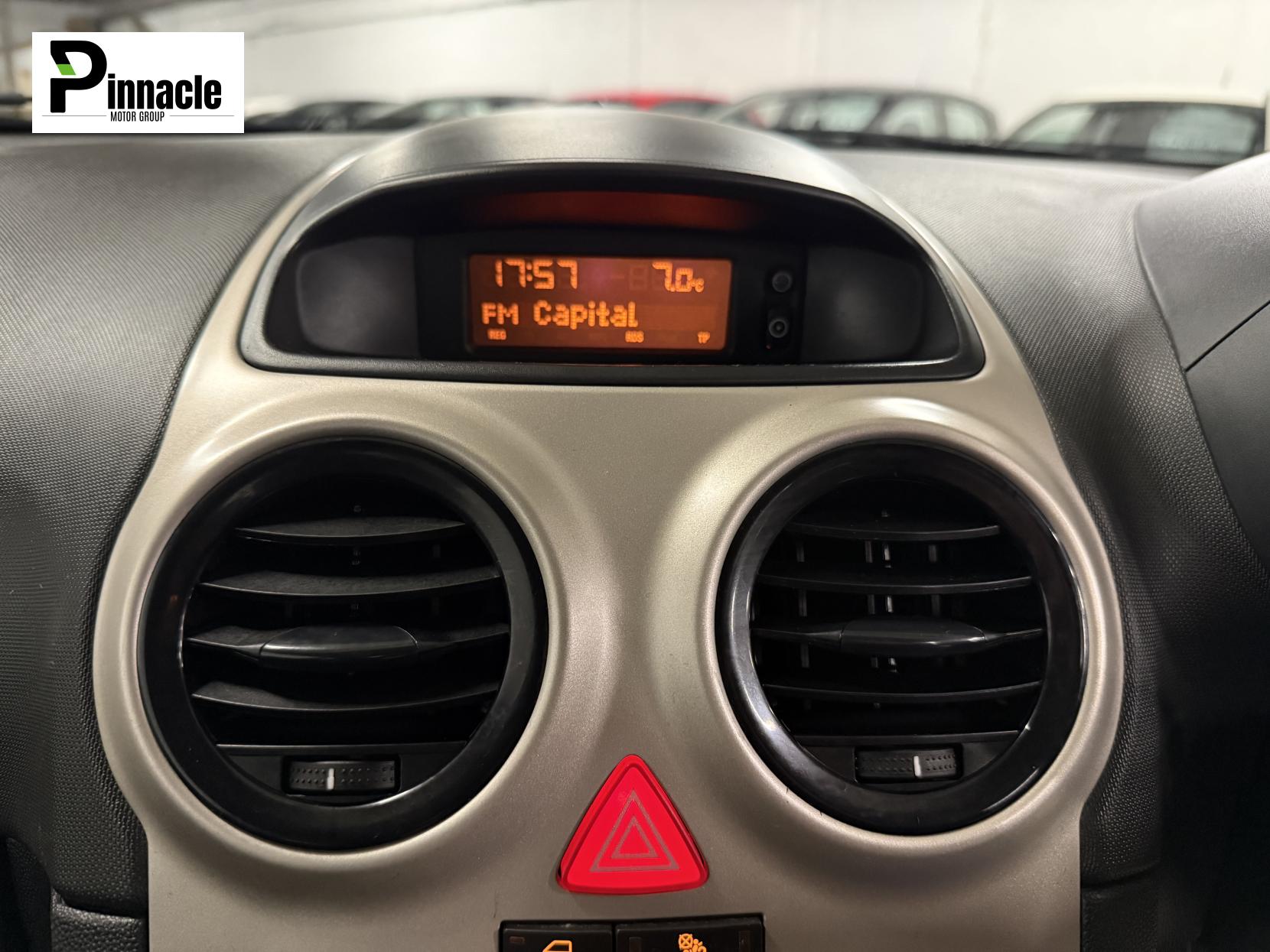 Vauxhall Corsa 1.0i 12v Life Hatchback 3dr Petrol Manual (134 g/km, 59 bhp)